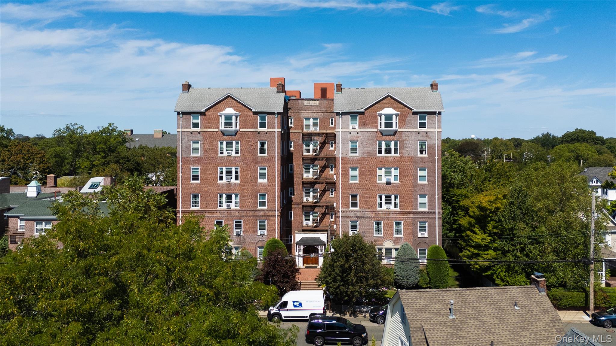 #1 photo, 55 Grand Avenue, ナッソー郡 Rockville Centre , NY 11570