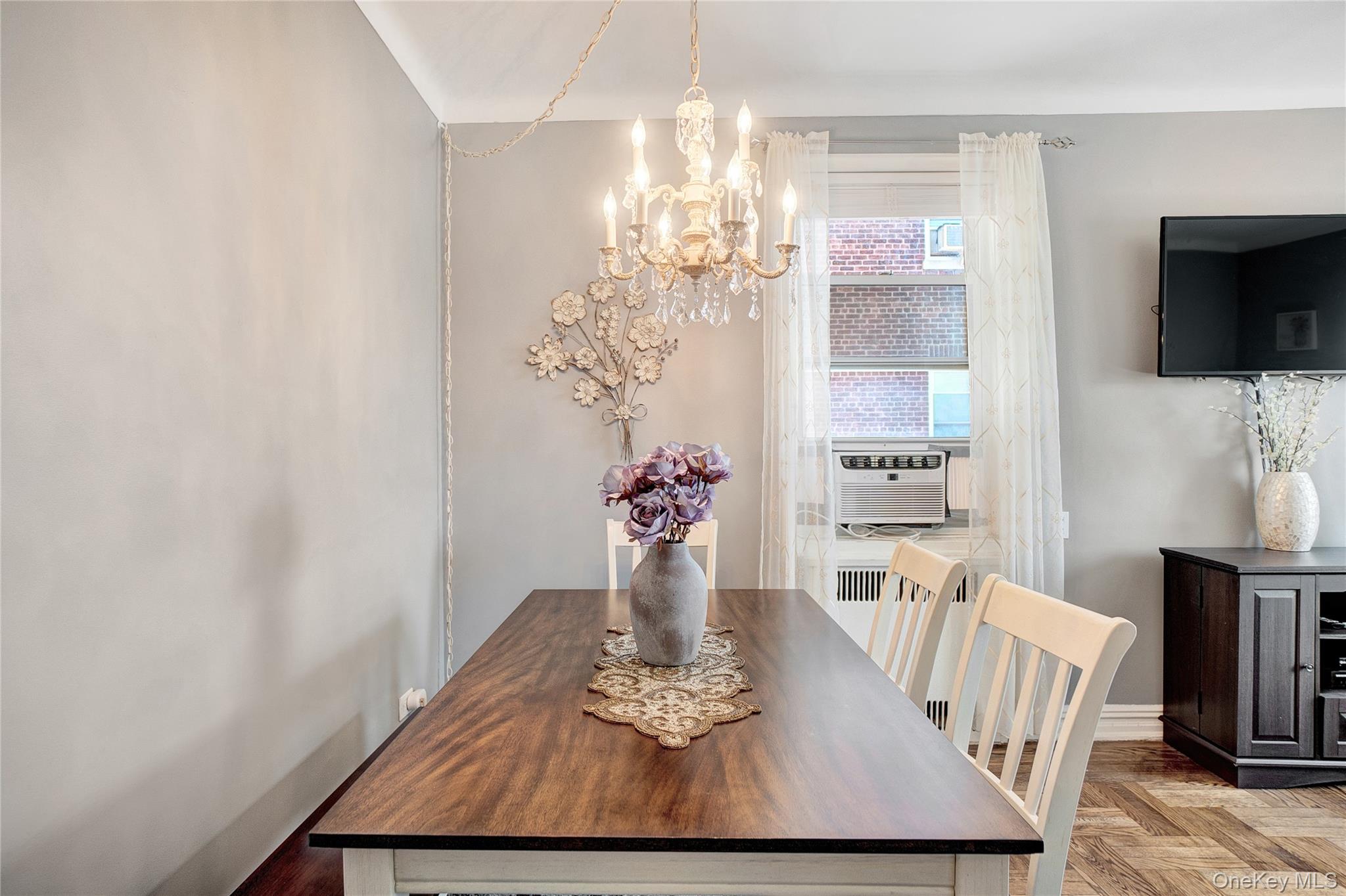 #6 photo, 55 Grand Avenue, ナッソー郡 Rockville Centre , NY 11570