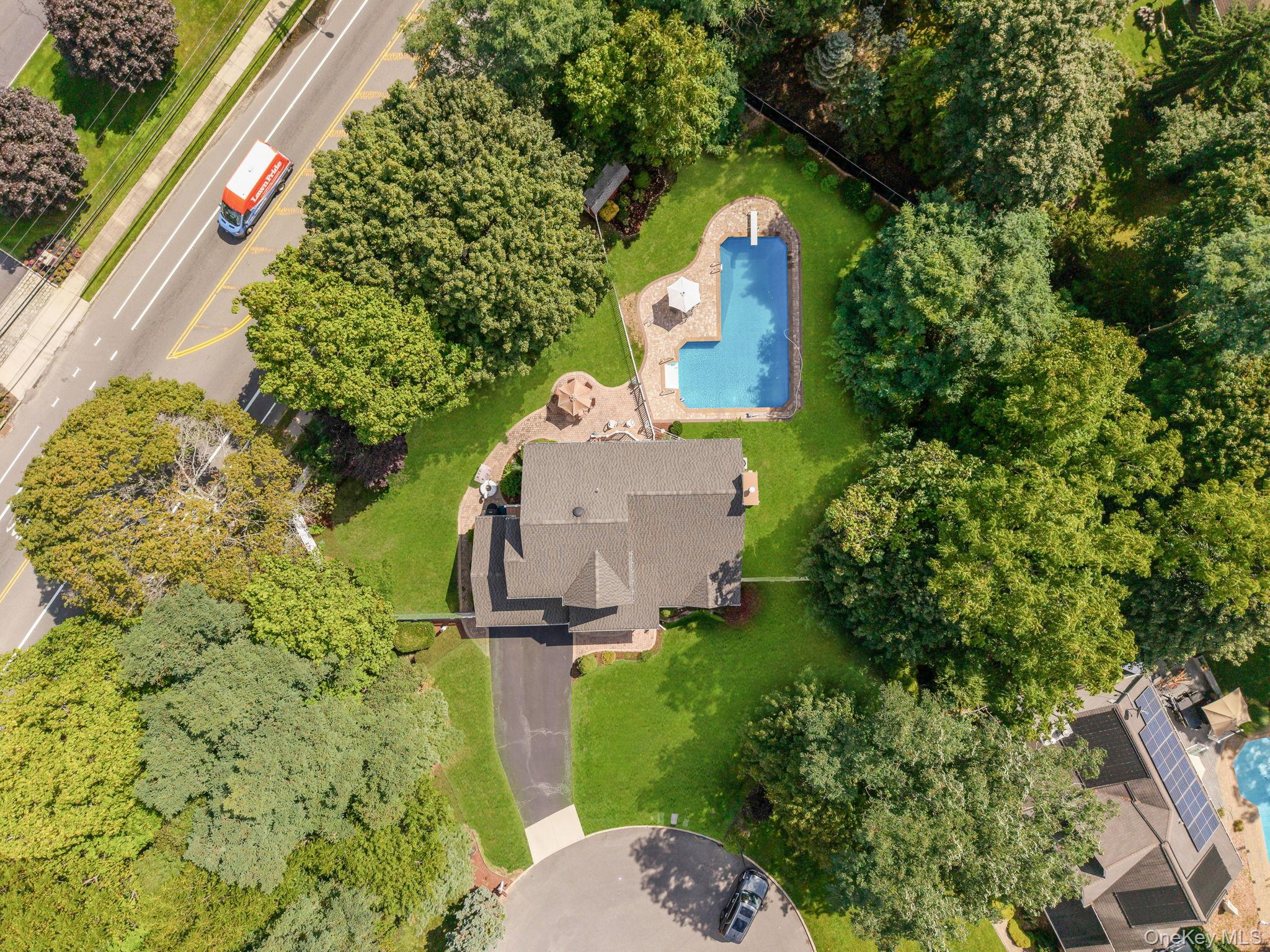 #14 photo, 37 Deer Lane, East Setauket , NY 11733