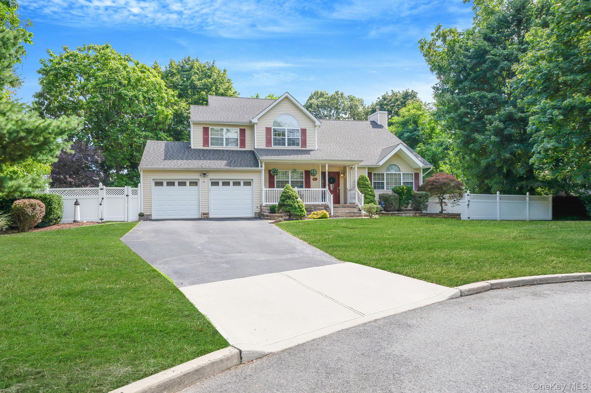 #3 photo, 37 Deer Lane, East Setauket , NY 11733