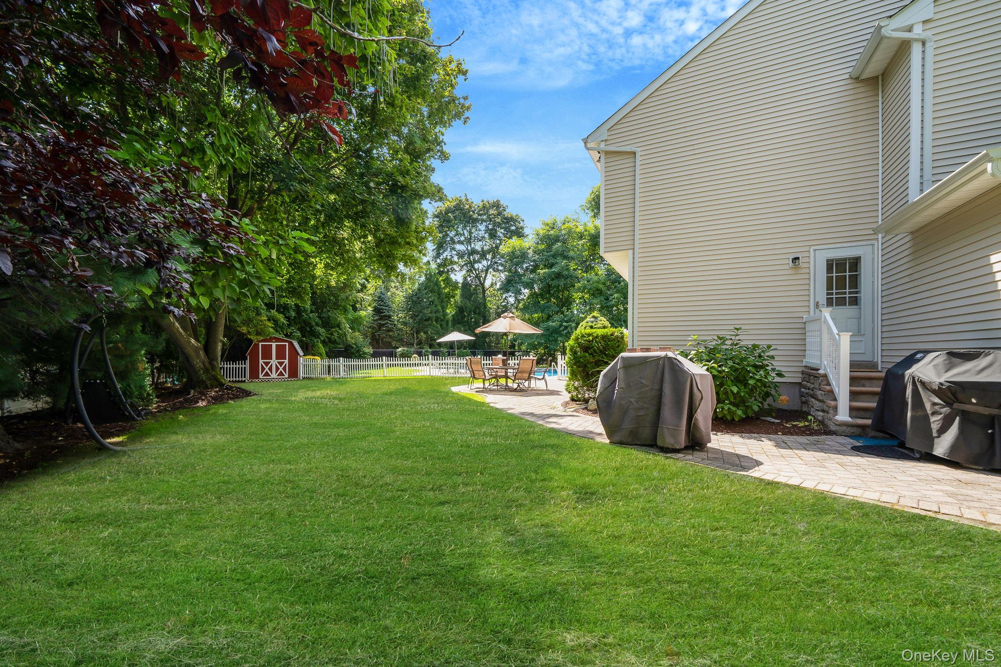 #6 photo, 37 Deer Lane, East Setauket , NY 11733