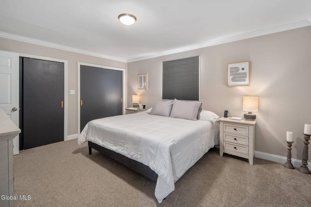 #12 photo, 2101 Hollywood Avenue, Rotterdam , NY 12306