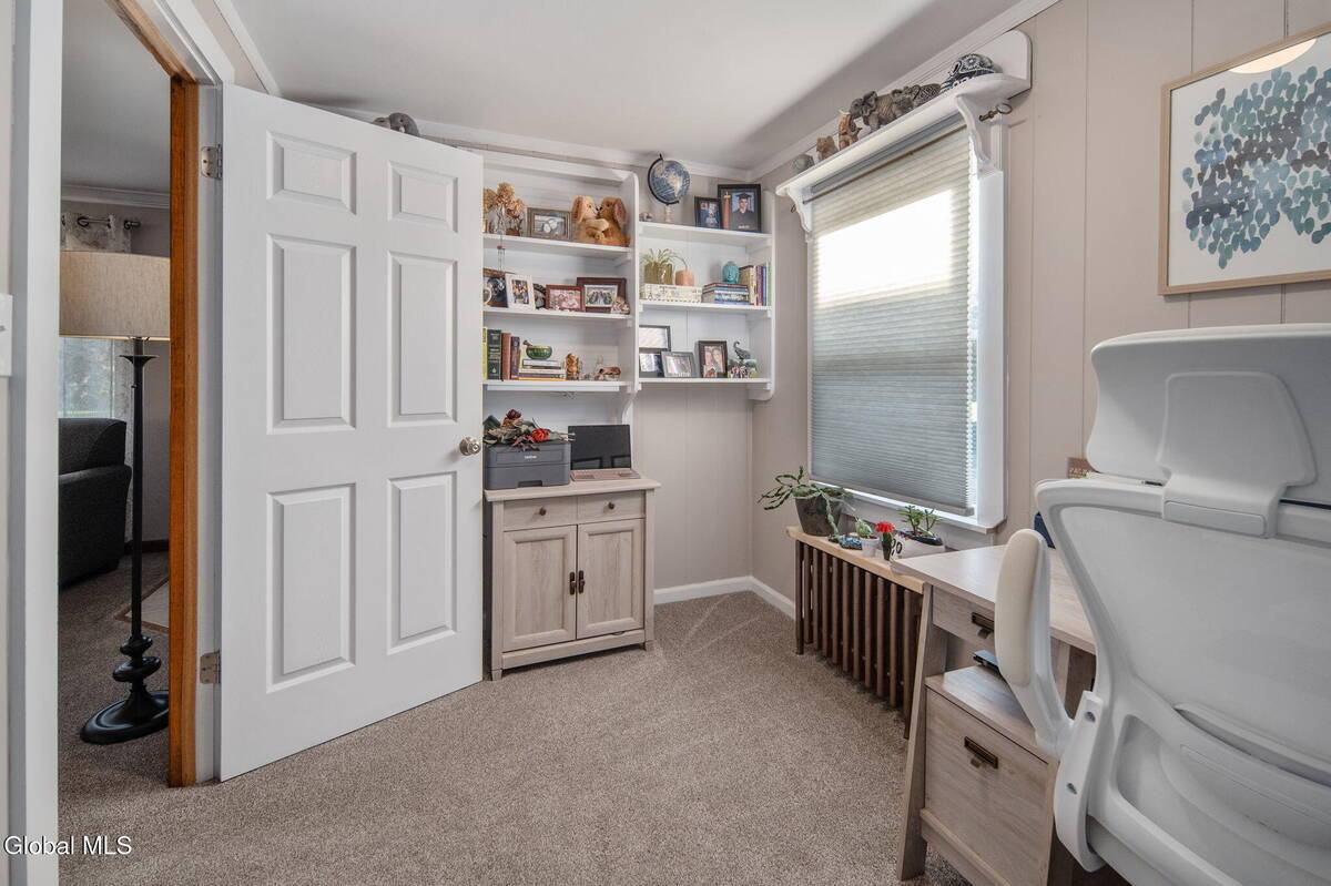 #15 photo, 2101 Hollywood Avenue, Rotterdam , NY 12306