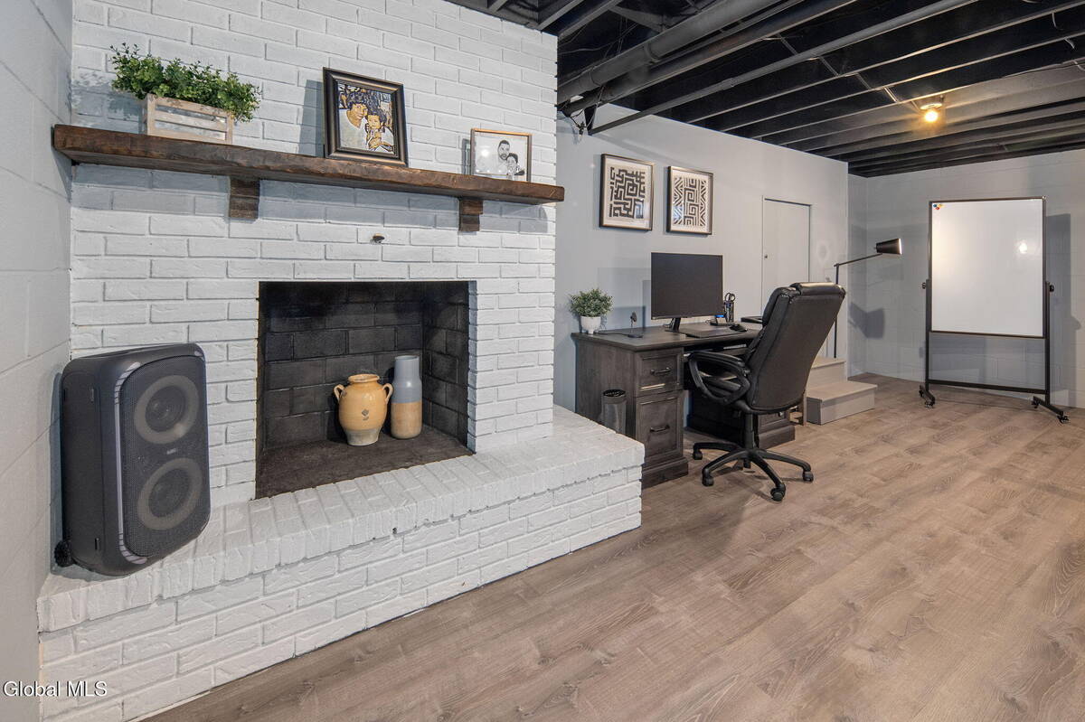 #22 photo, 2101 Hollywood Avenue, Rotterdam , NY 12306