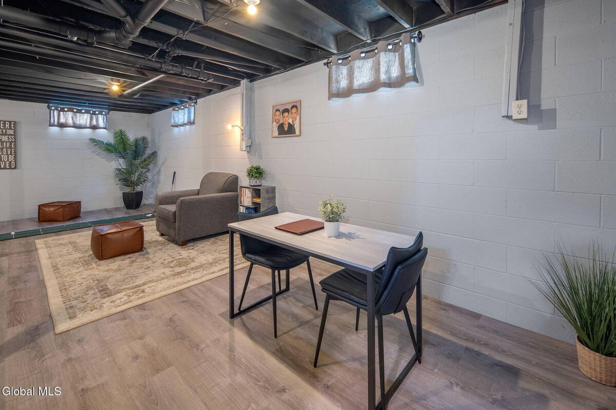 #23 photo, 2101 Hollywood Avenue, Rotterdam , NY 12306