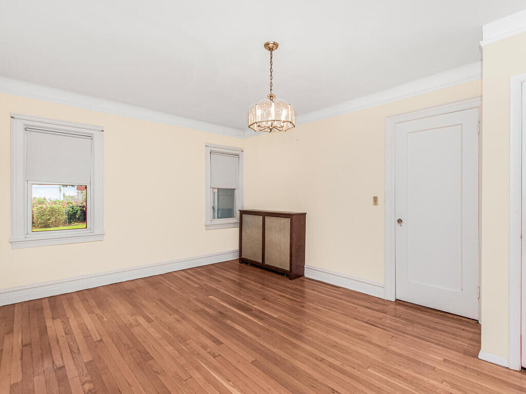 #10 photo, 5621 POST Road, North Riverdale , NY 10471