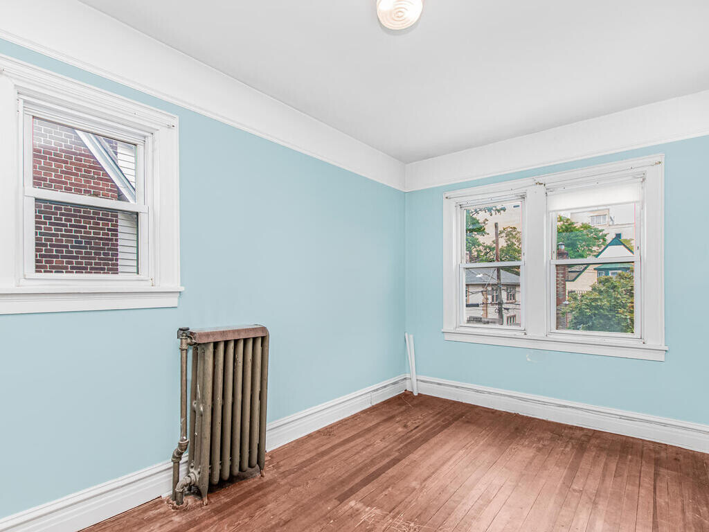 #20 photo, 5621 POST Road, North Riverdale , NY 10471