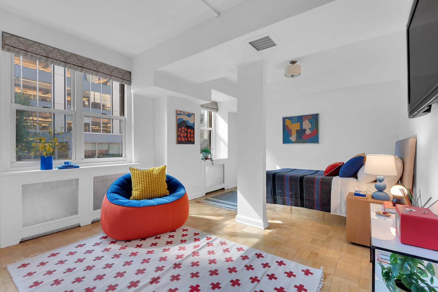 #17 photo, 135 E 54TH Street, Midtown East , NY 10022