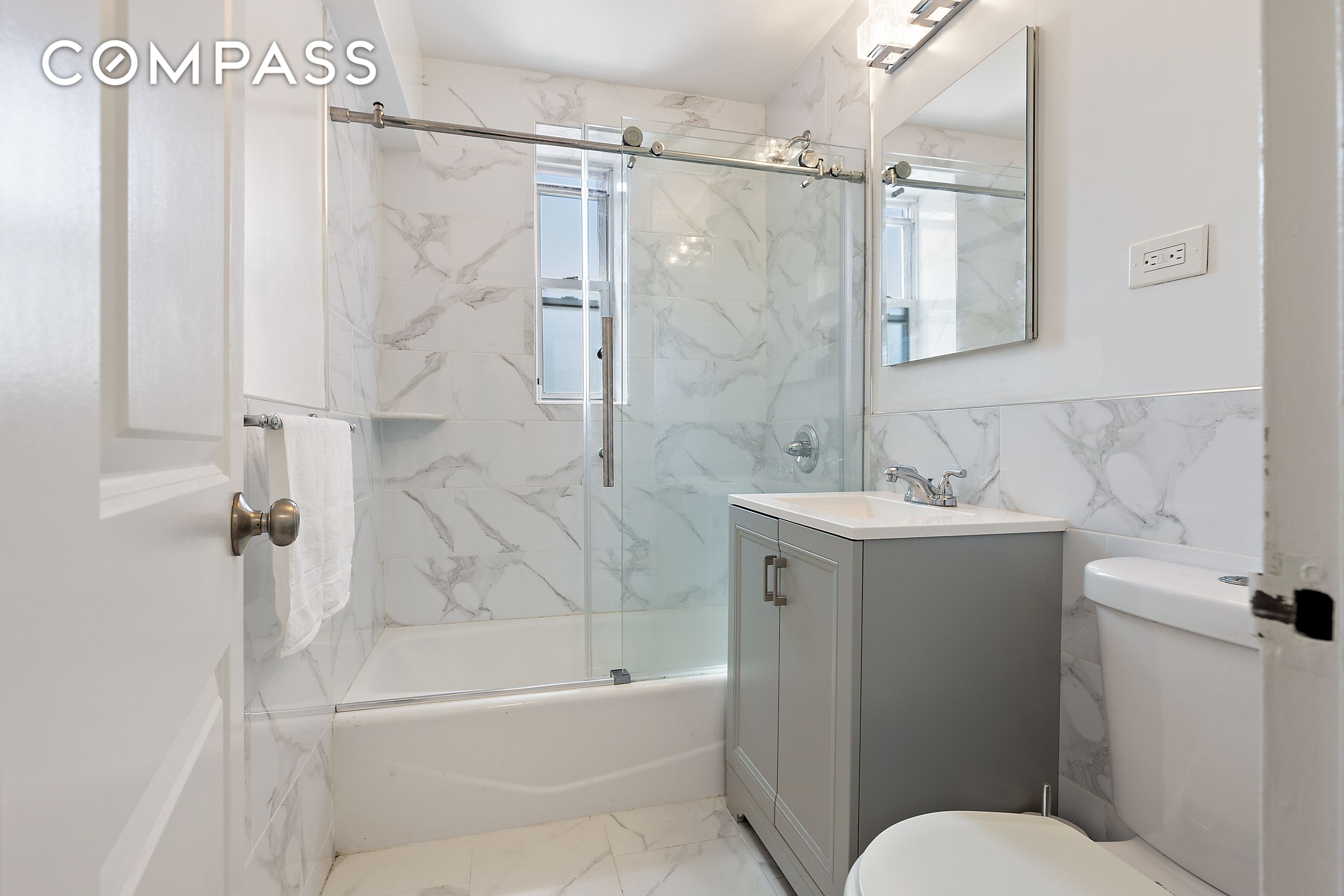 #8 photo, 205 E 238th Street, ブロンクス区 Woodlawn Heights , NY 10470