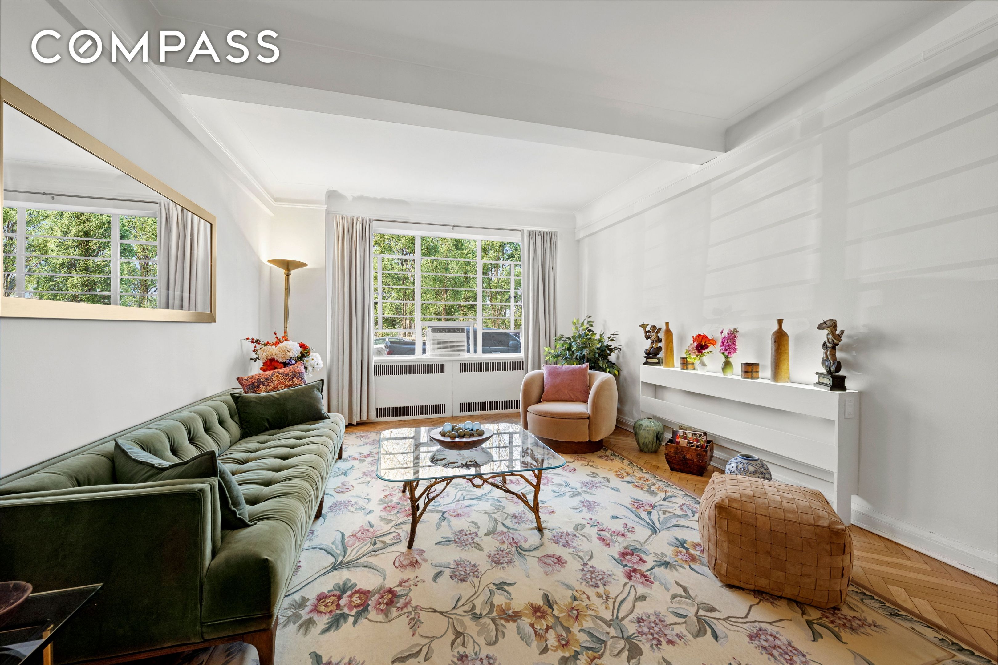 #3 photo, 140 Riverside Drive, Upper West Side , NY 10024
