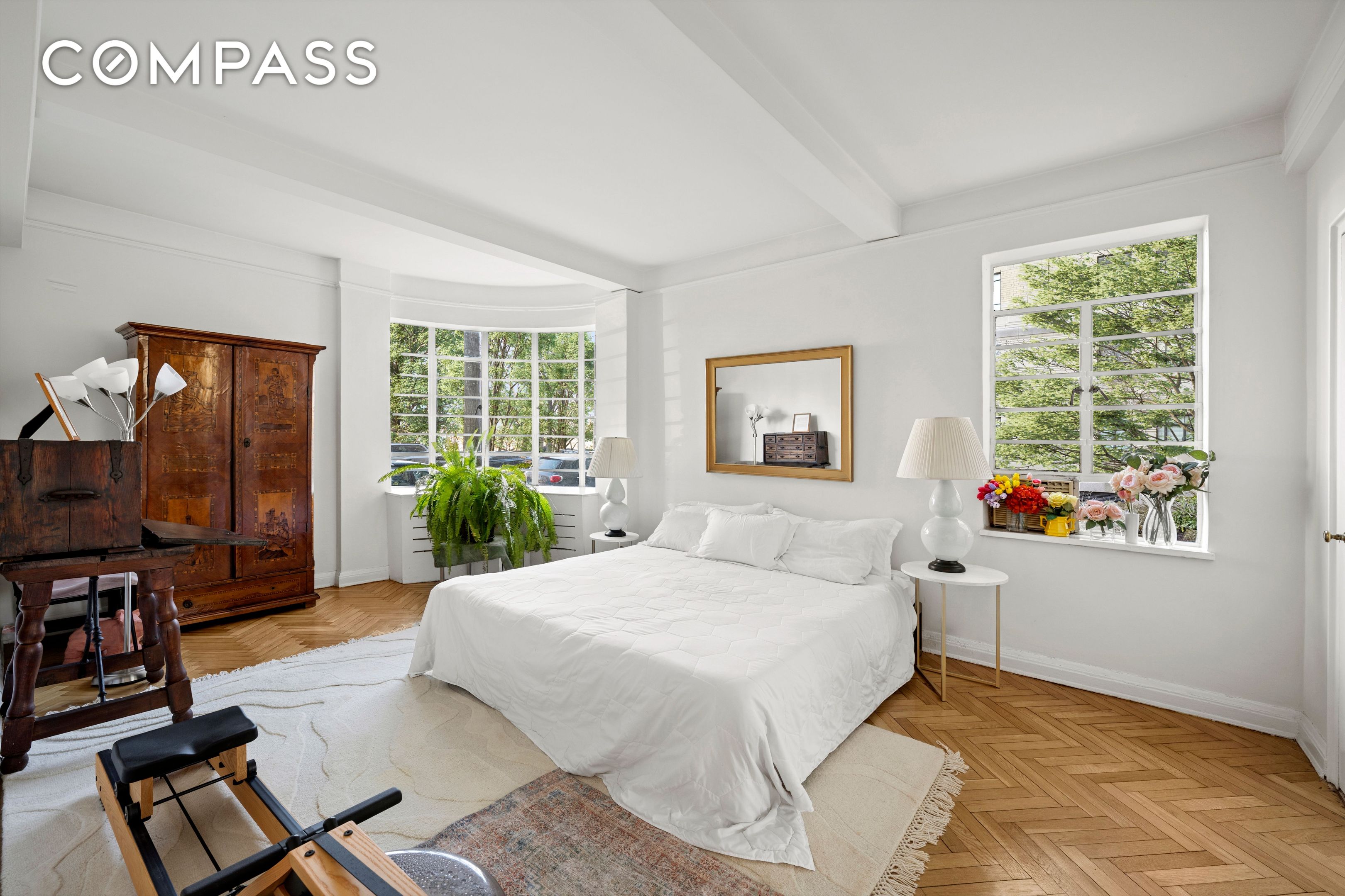 #7 photo, 140 Riverside Drive, Upper West Side , NY 10024