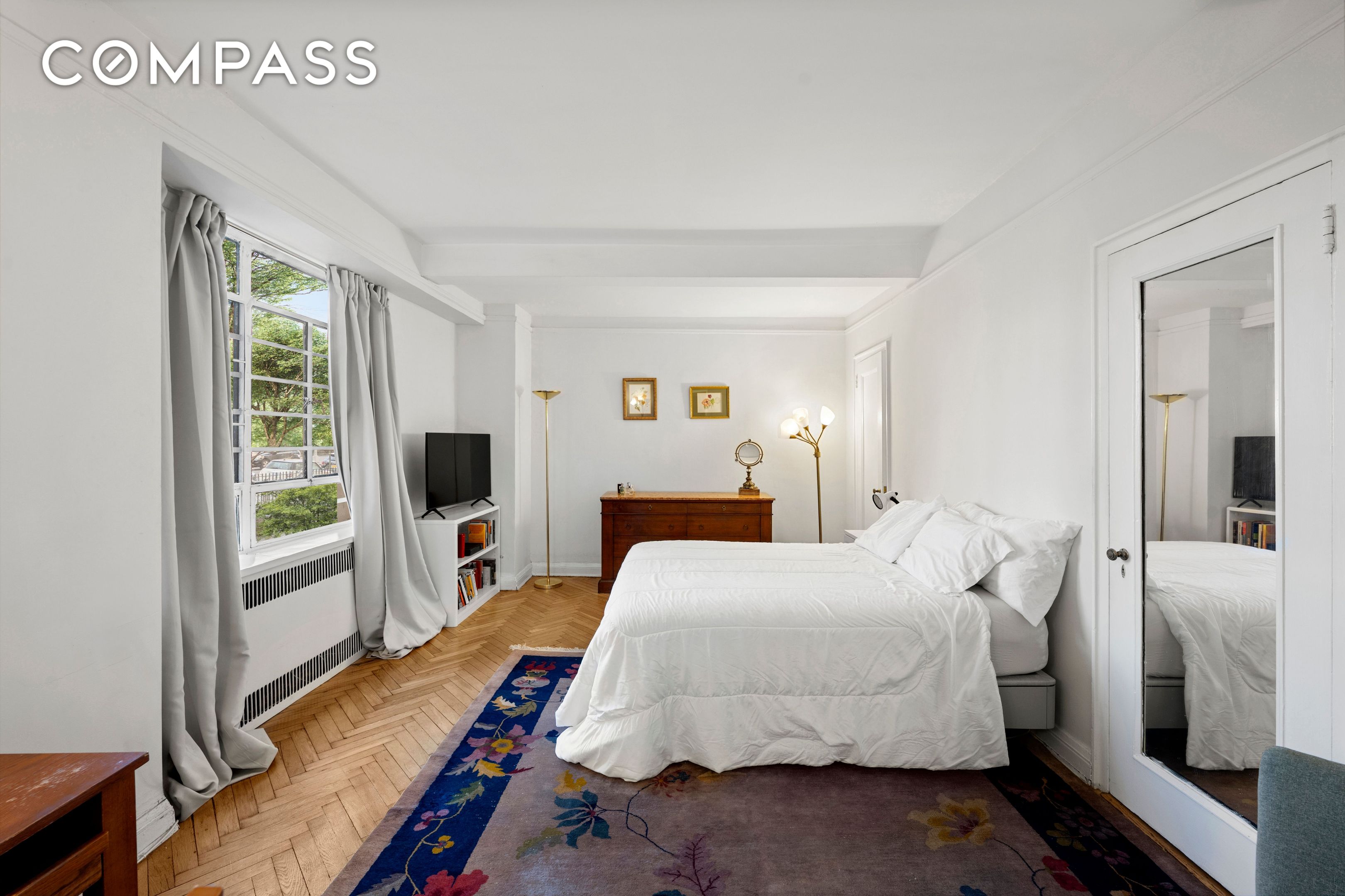 #8 photo, 140 Riverside Drive, Upper West Side , NY 10024