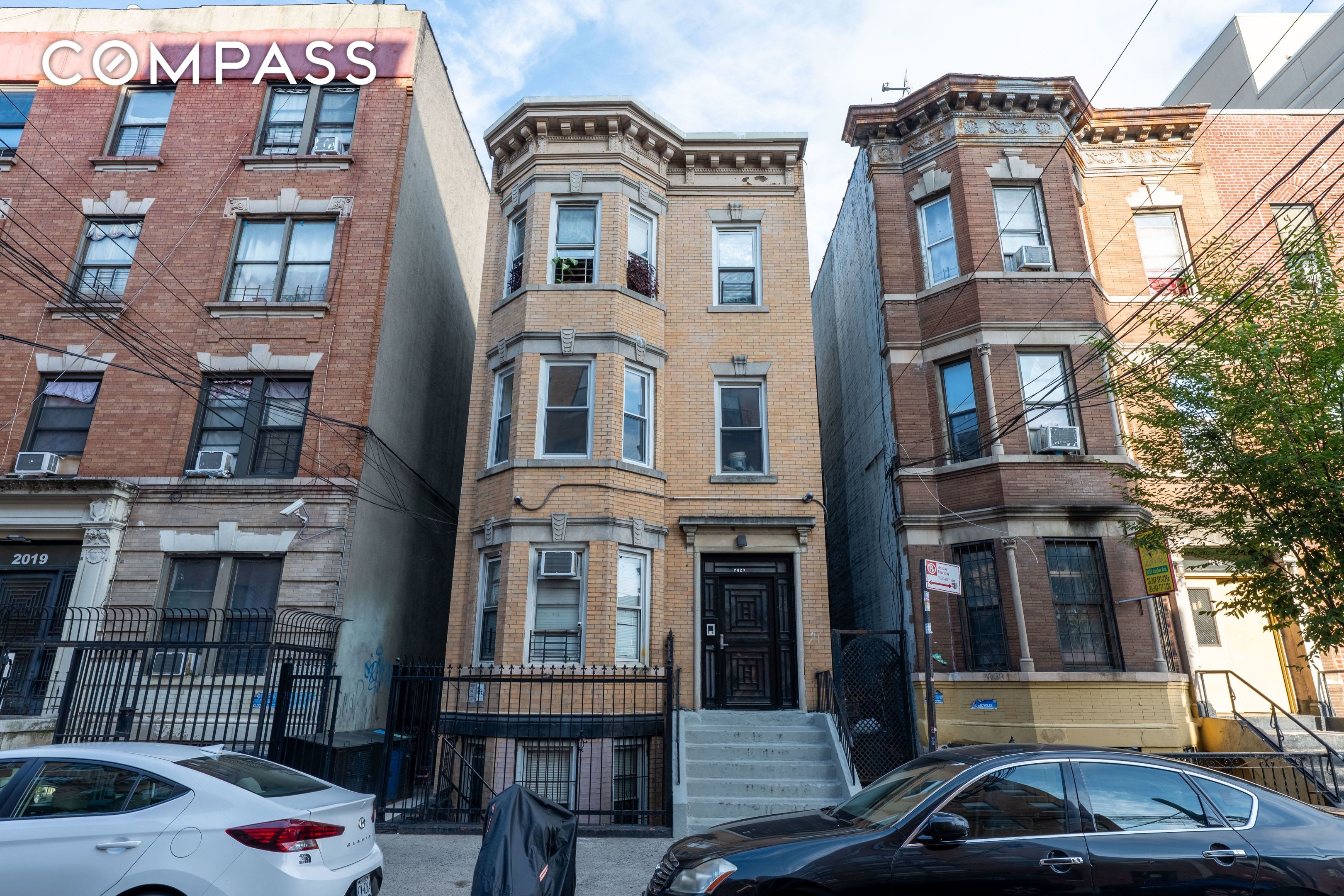 #2 photo, 2023 Hughes Avenue, East Tremont , NY 10457