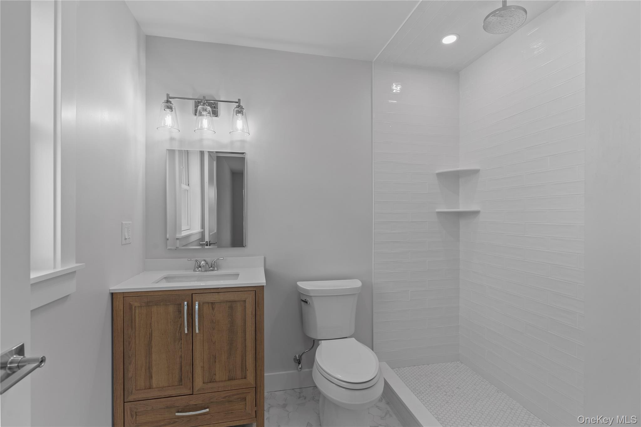 #18 photo, 565 King Street, Port Chester , NY 10573