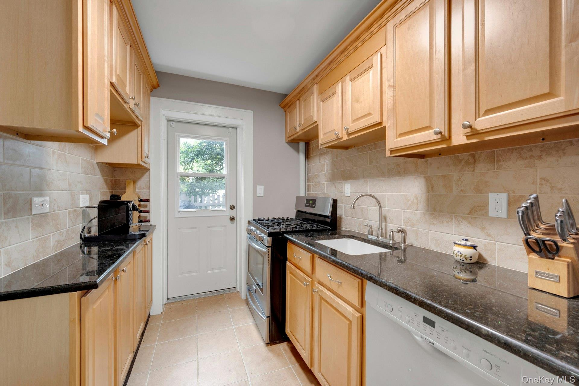 #12 photo, 6 Manchester Road, Eastchester , NY 10709