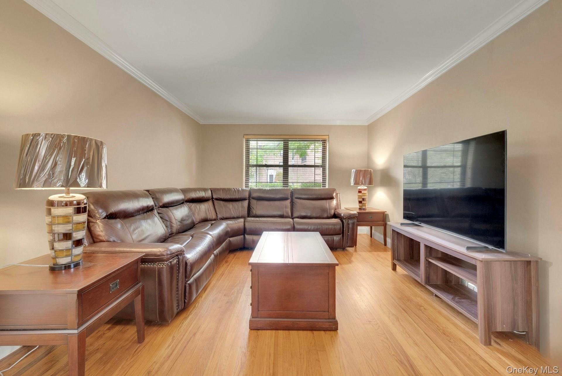 #13 photo, 6 Manchester Road, Eastchester , NY 10709