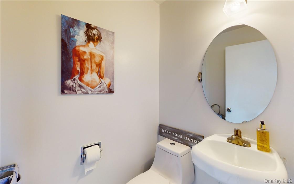 #17 photo, 96 Old Pascack Road, Pearl River , NY 10965