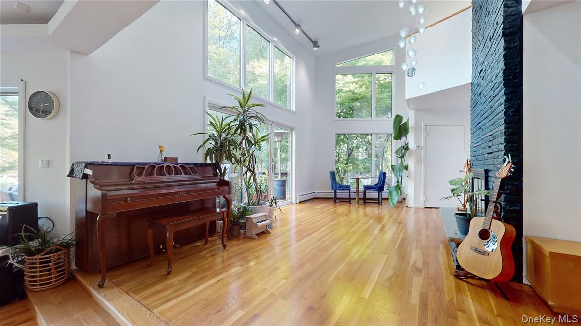 #6 photo, 96 Old Pascack Road, Pearl River , NY 10965