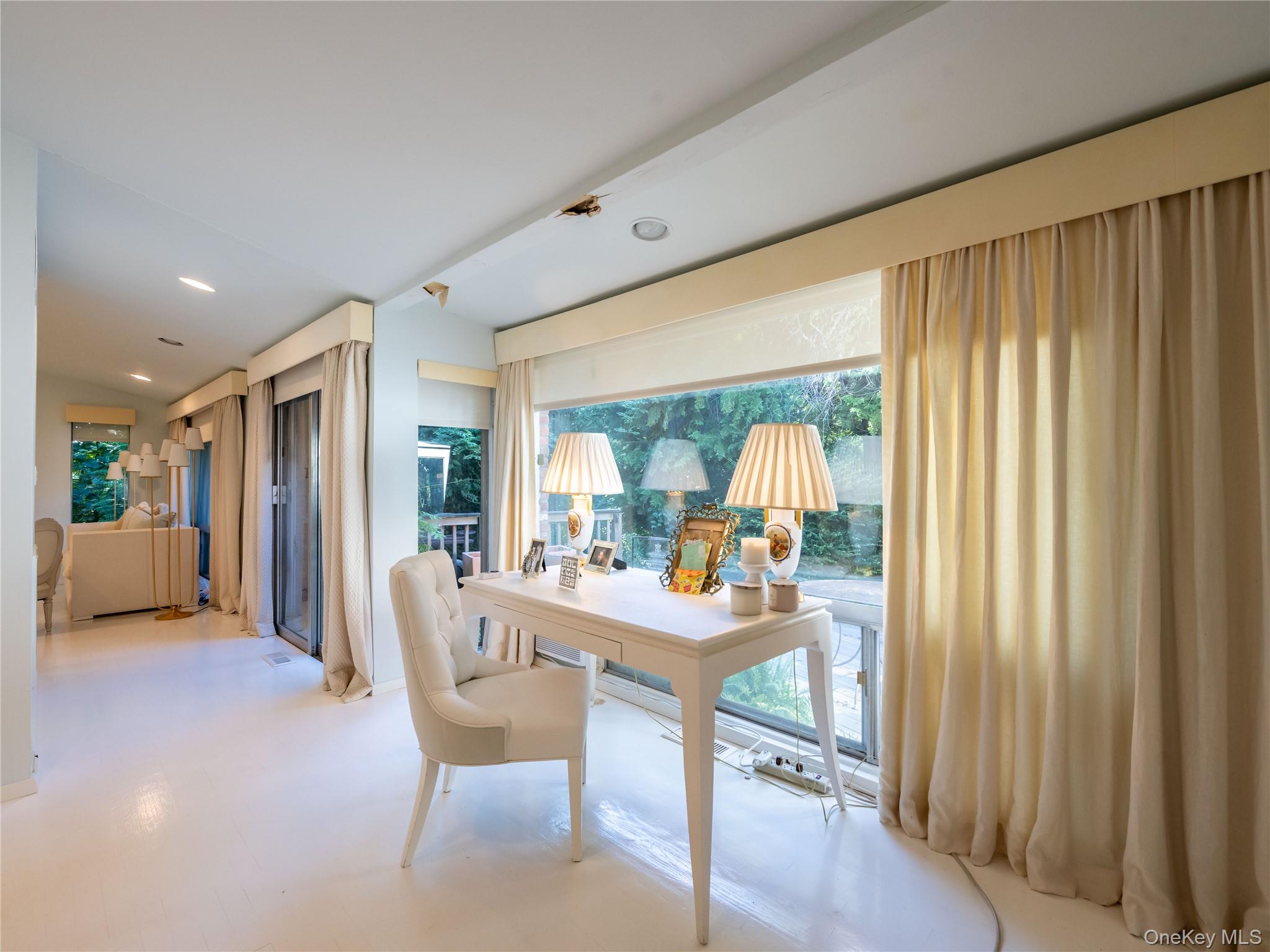 #18 photo, 16 Ridge Drive, Great Neck , NY 11021