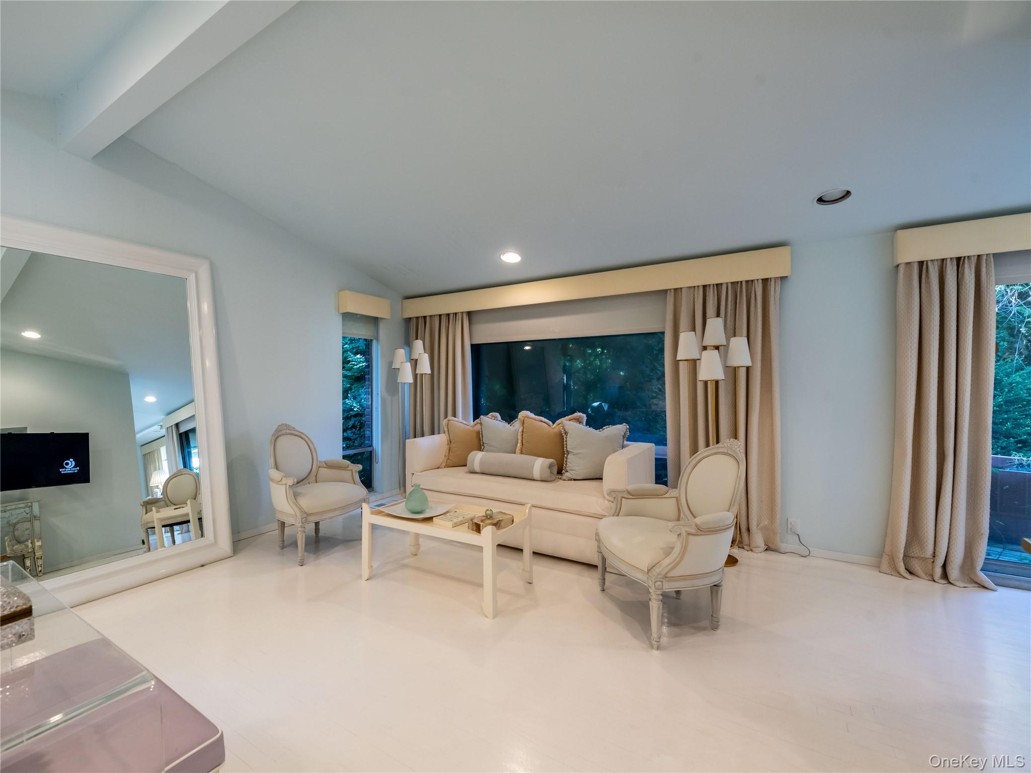 #20 photo, 16 Ridge Drive, Great Neck , NY 11021