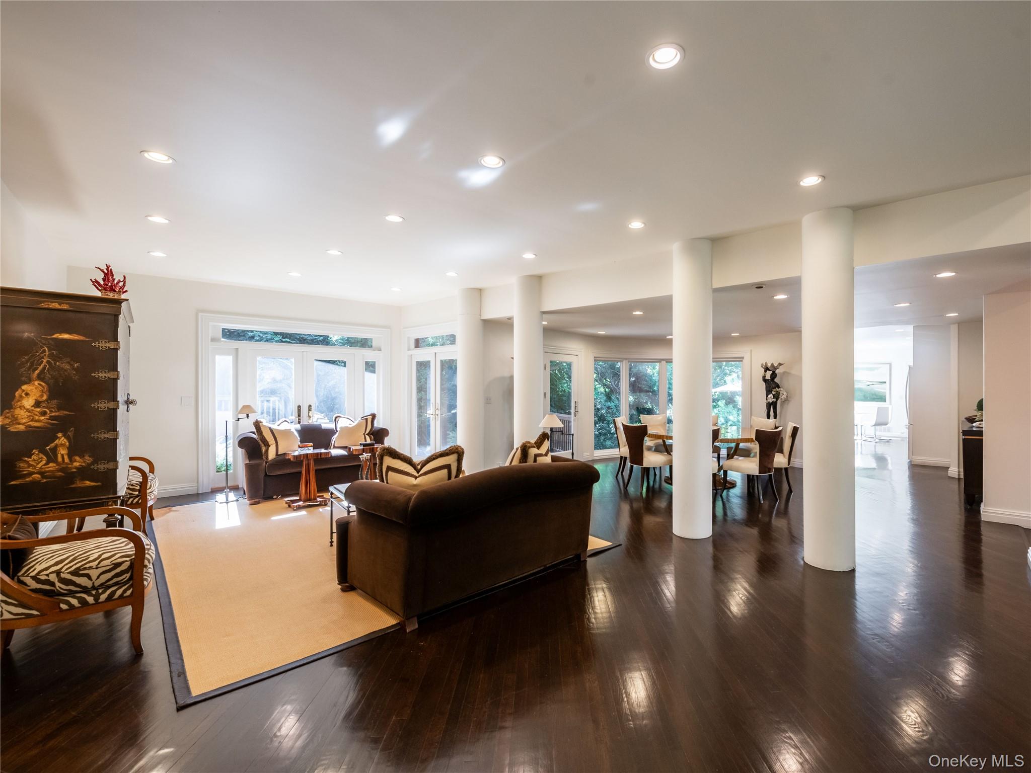 #5 photo, 16 Ridge Drive, Great Neck , NY 11021