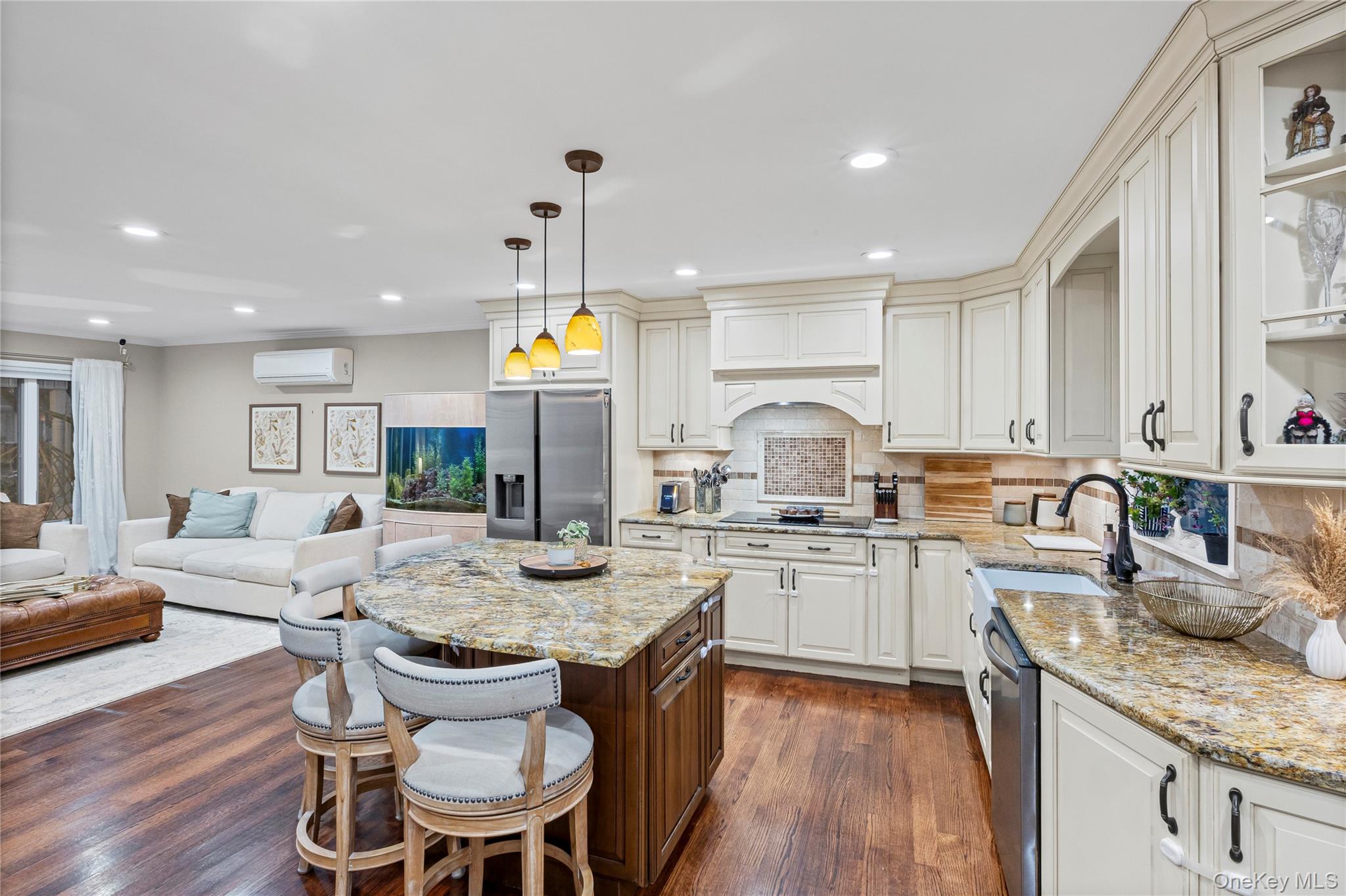 #13 photo, 3608 Tonopah Street, Seaford , NY 11783