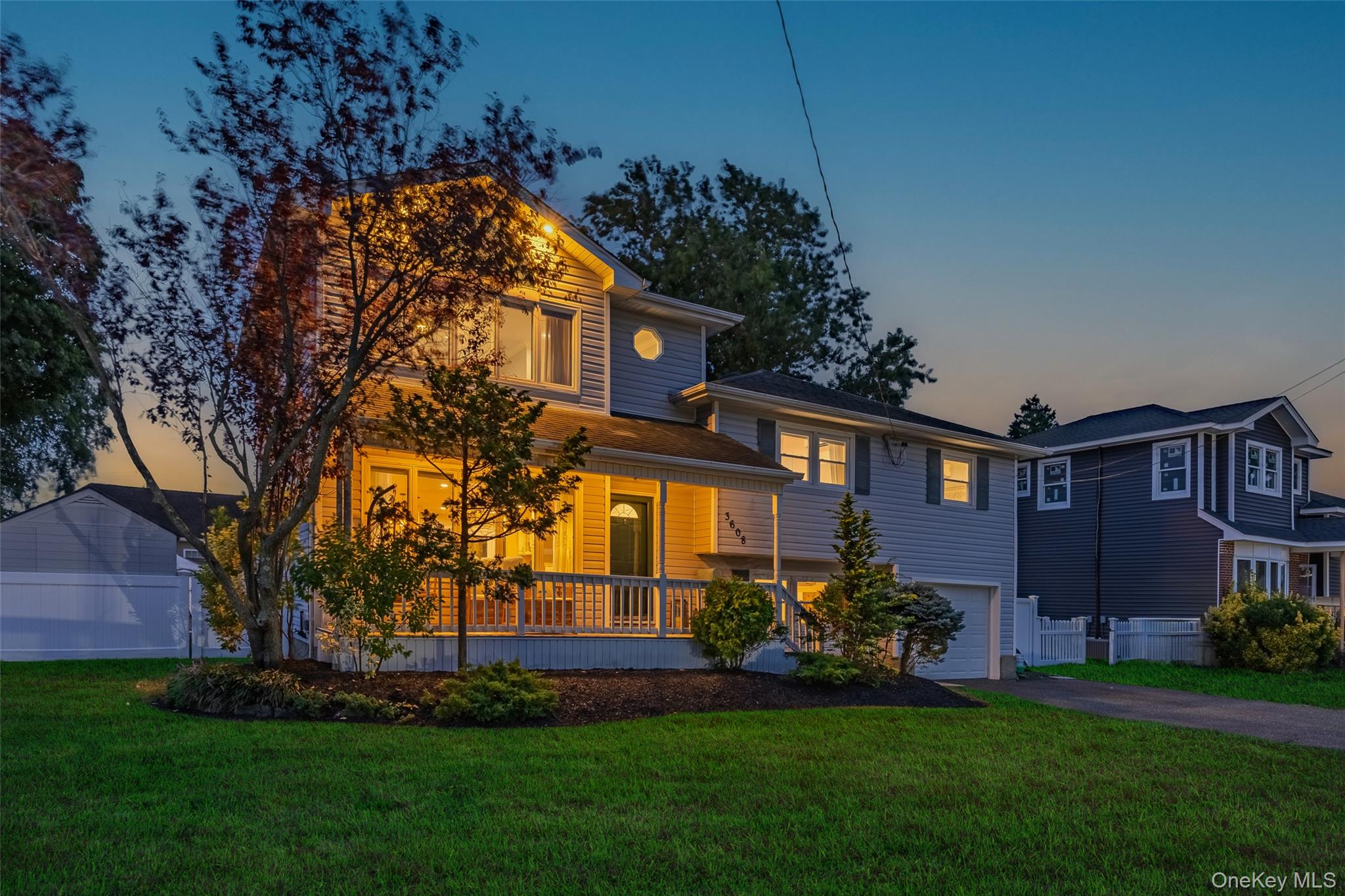 #3 photo, 3608 Tonopah Street, Seaford , NY 11783