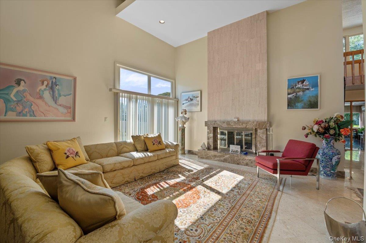 #4 photo, 292 Breezyway, ナッソー郡 Lawrence , NY 11559