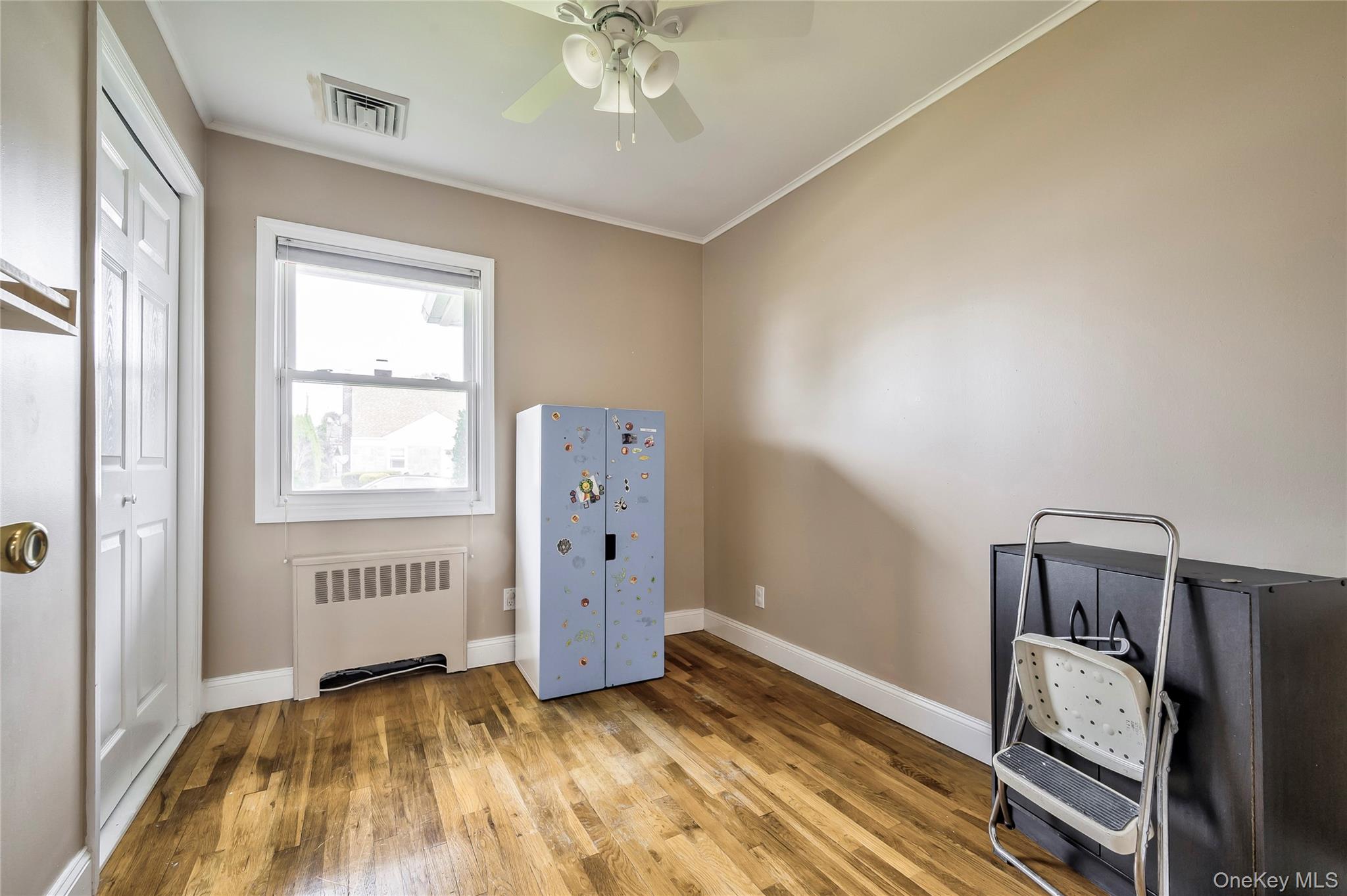 #13 photo, 11 Jamaica Ave, Plainview , NY 11803