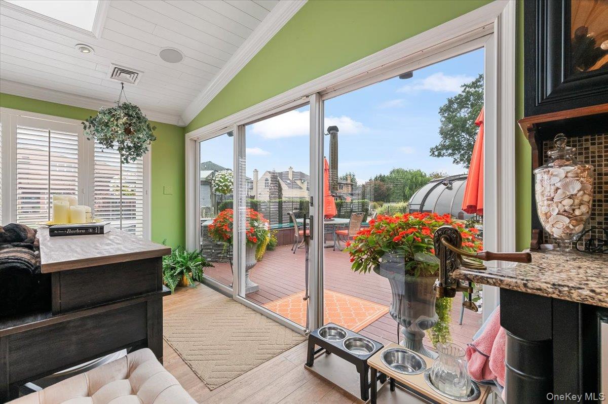 #15 photo, 5 Canal Road, Massapequa , NY 11758