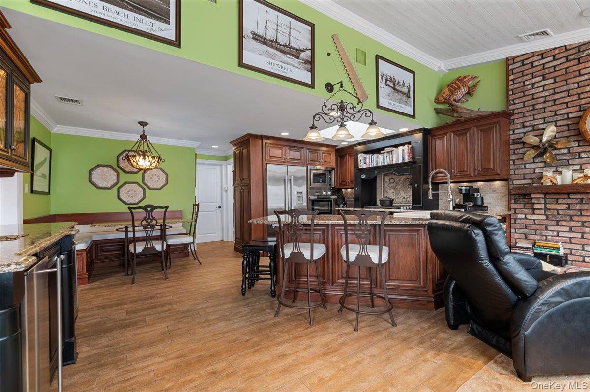 #16 photo, 5 Canal Road, Massapequa , NY 11758