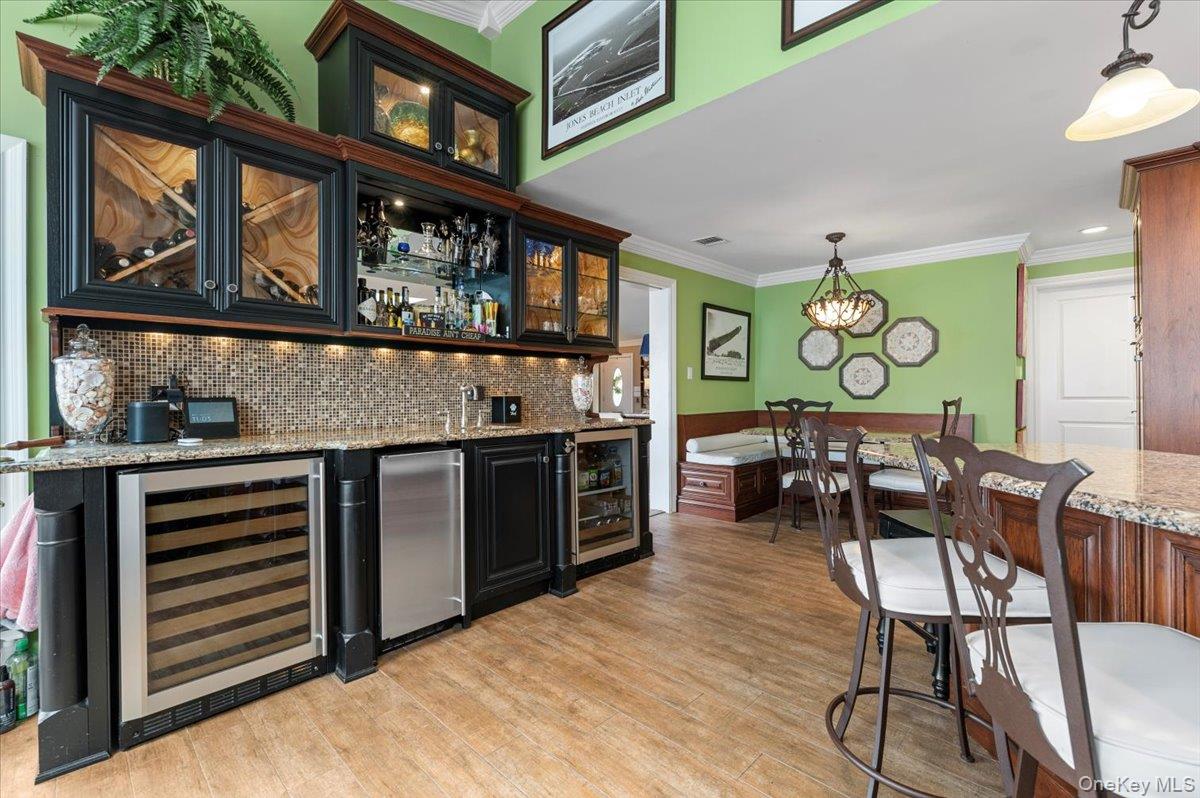 #17 photo, 5 Canal Road, Massapequa , NY 11758