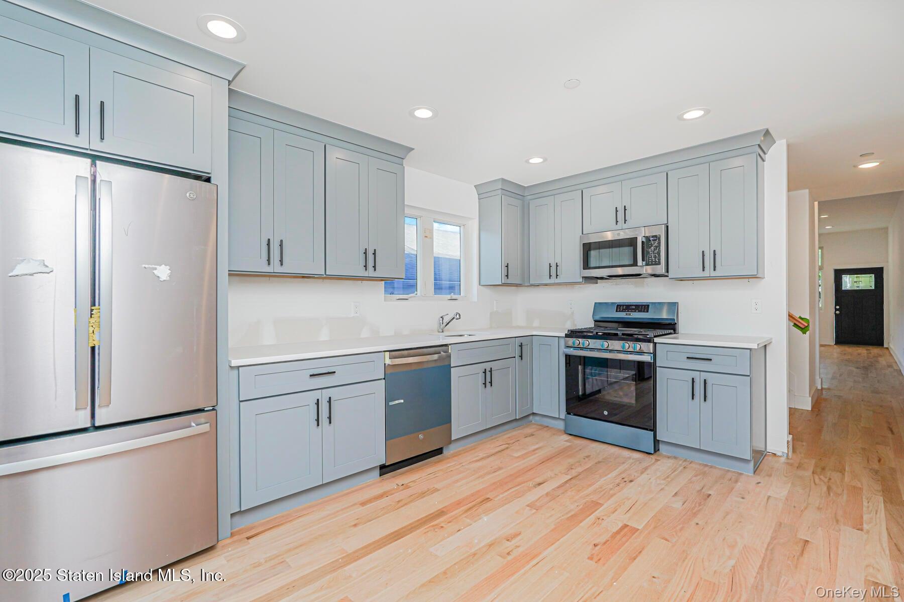 #14 photo, 416 Alter Avenue, Staten Island , NY 10305