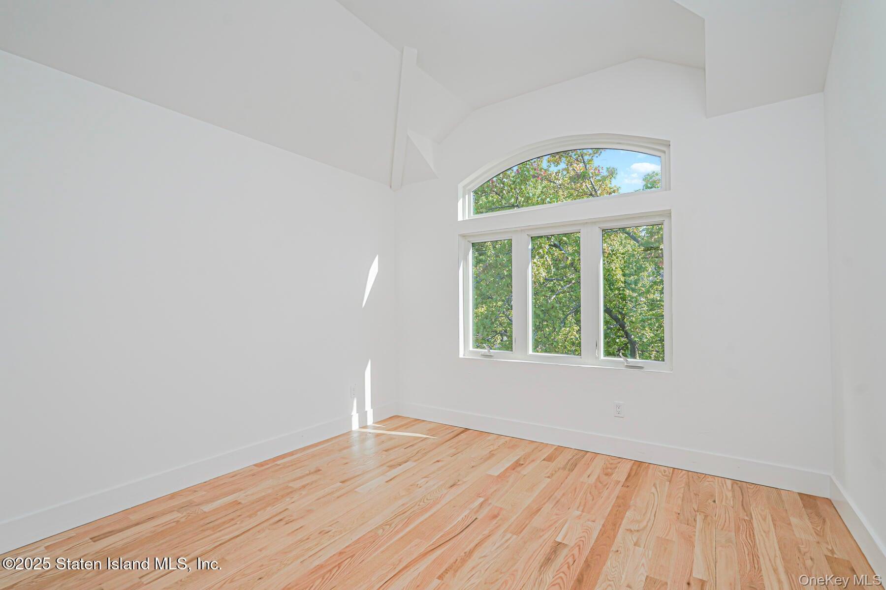 #19 photo, 416 Alter Avenue, Staten Island , NY 10305