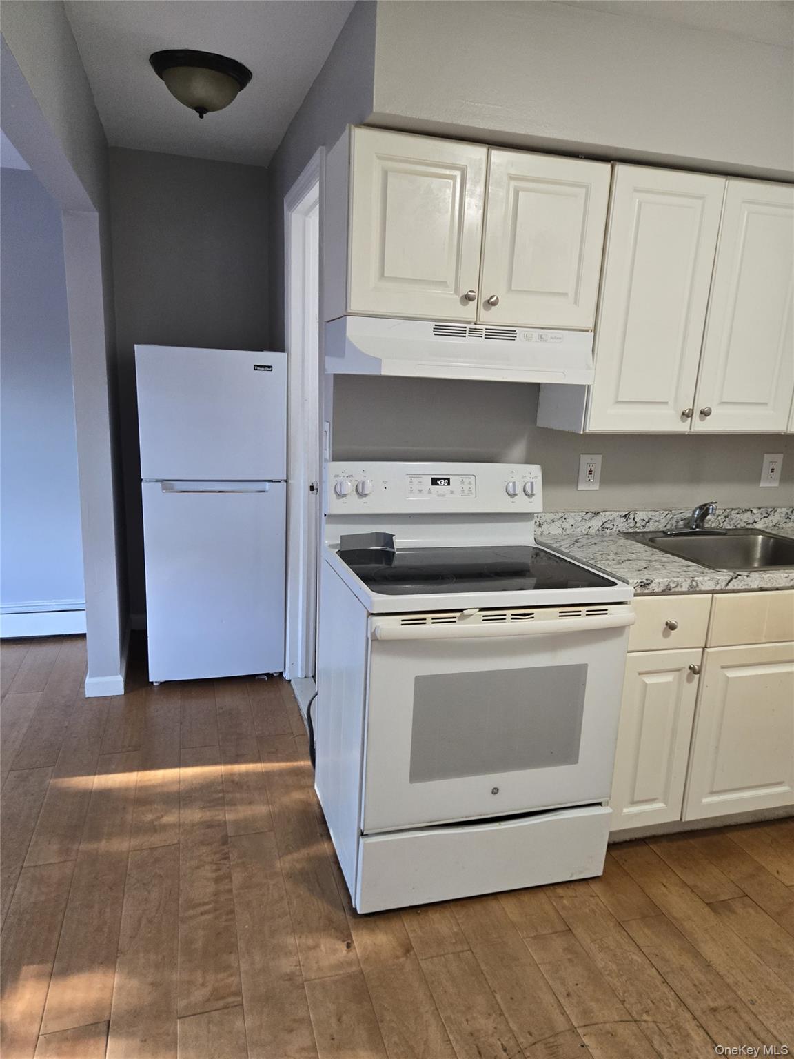 #4 photo, 20-22 Bay Shore Ave, Bay Shore , NY 11706