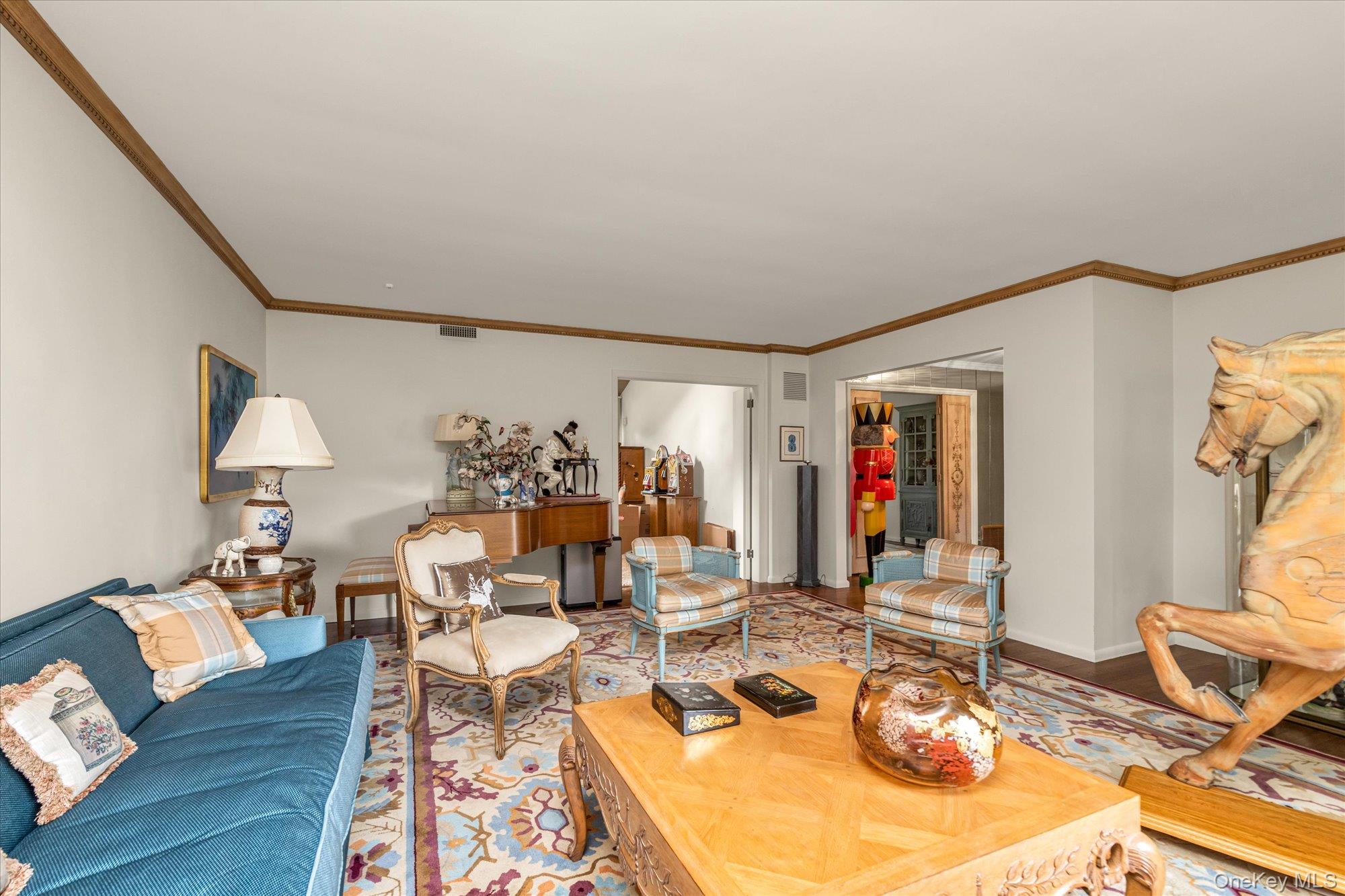 #4 photo, 19 Flamingo Road, 롱 아일랜드 East Hills , NY 11576