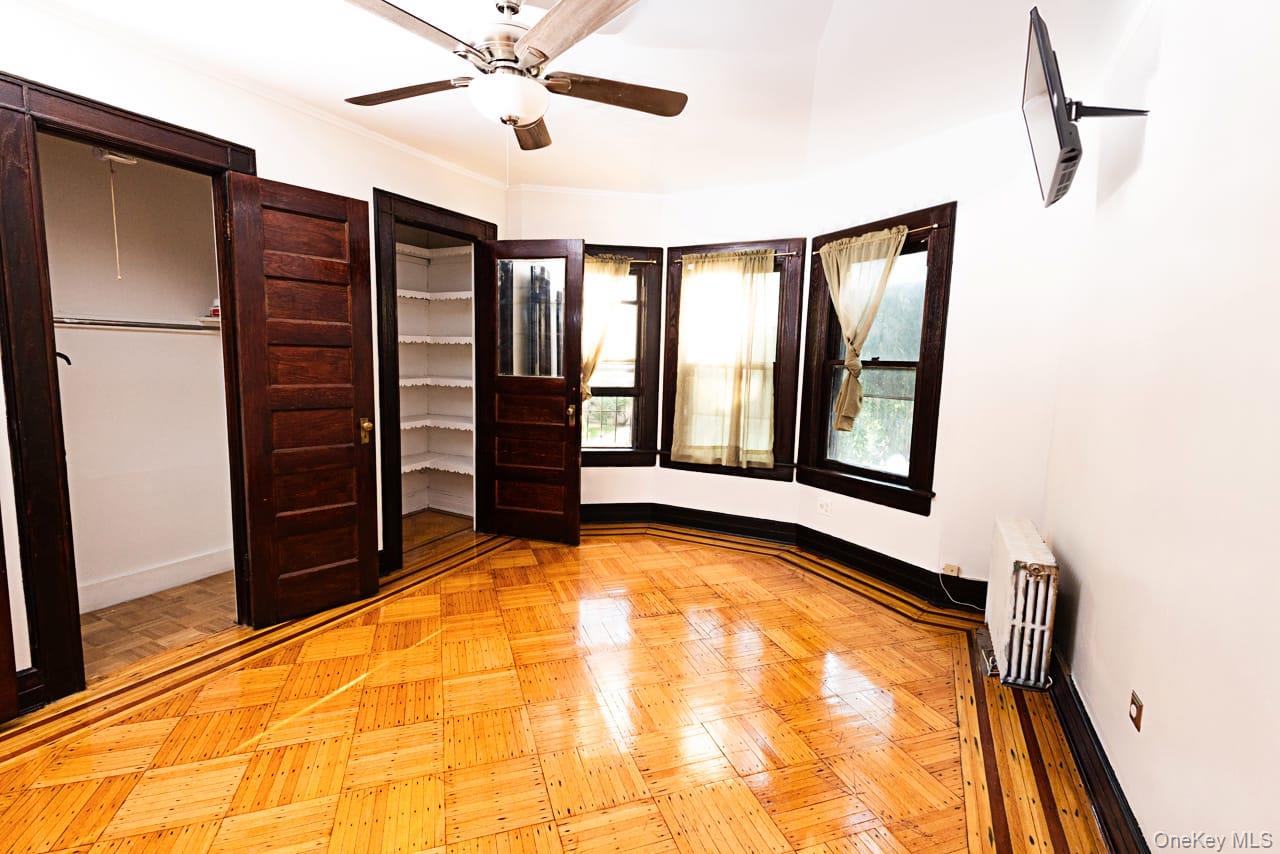 #5 photo, 769 E 19th Street, Brooklyn , NY 11230