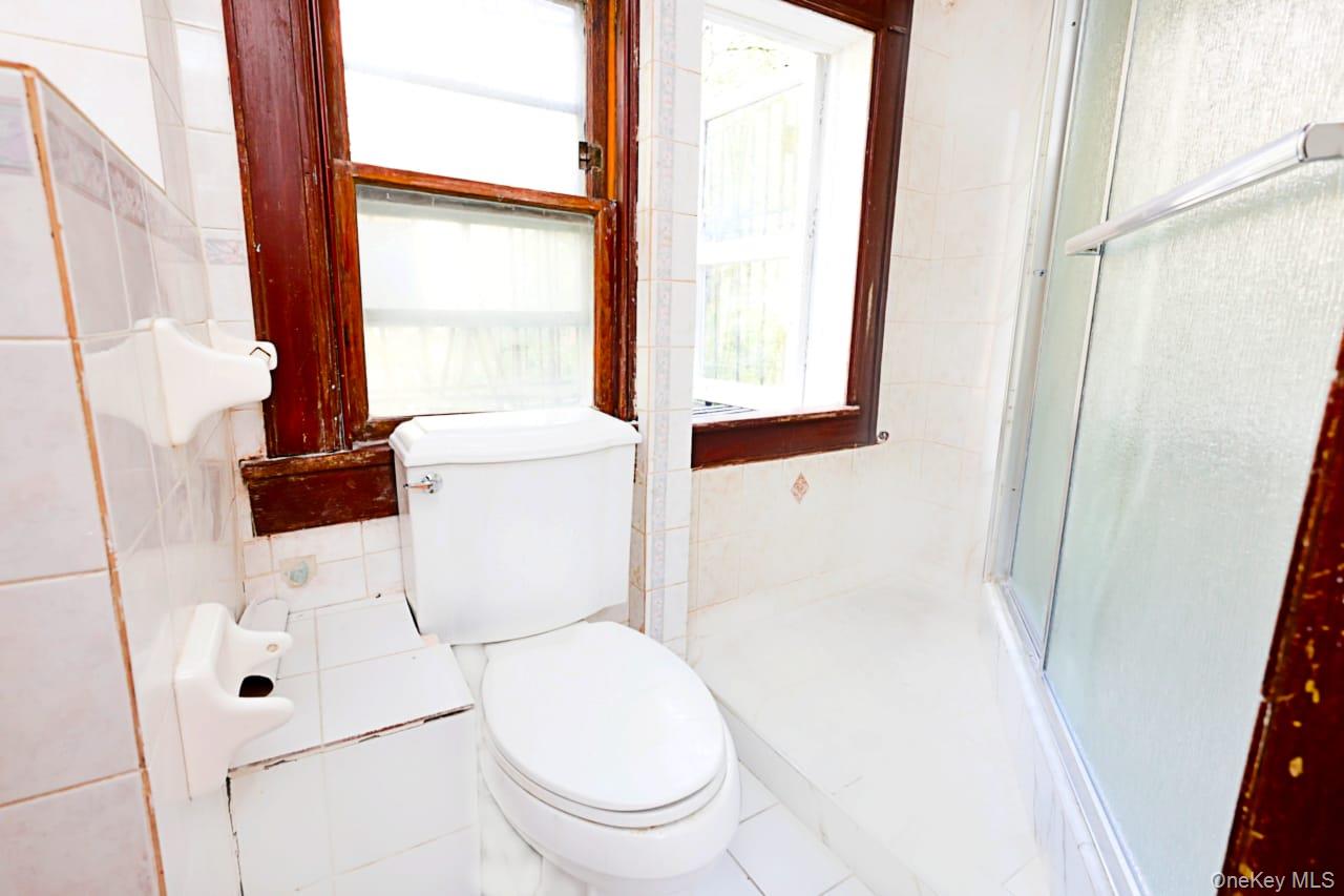 #9 photo, 769 E 19th Street, Brooklyn , NY 11230