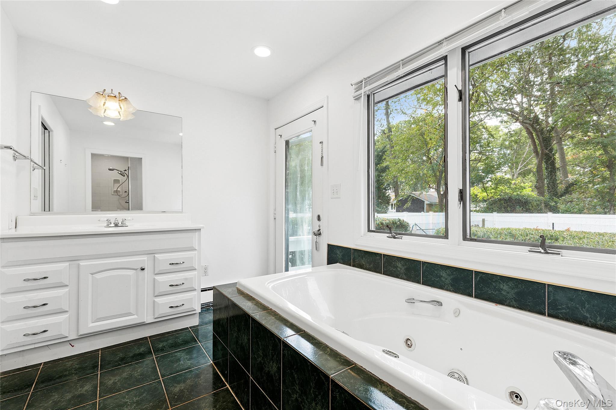 #12 photo, 29 Linda Avenue, サフォーク郡 Aquebogue , NY 11931