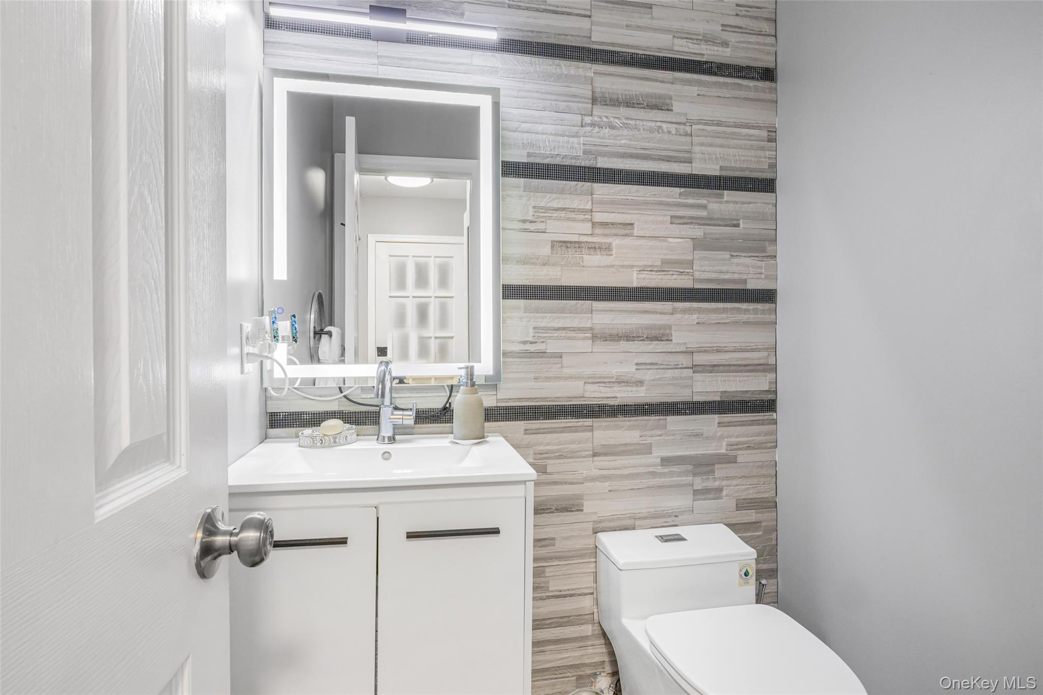 #11 photo, 12 Deer Path, Shirley , NY 11967