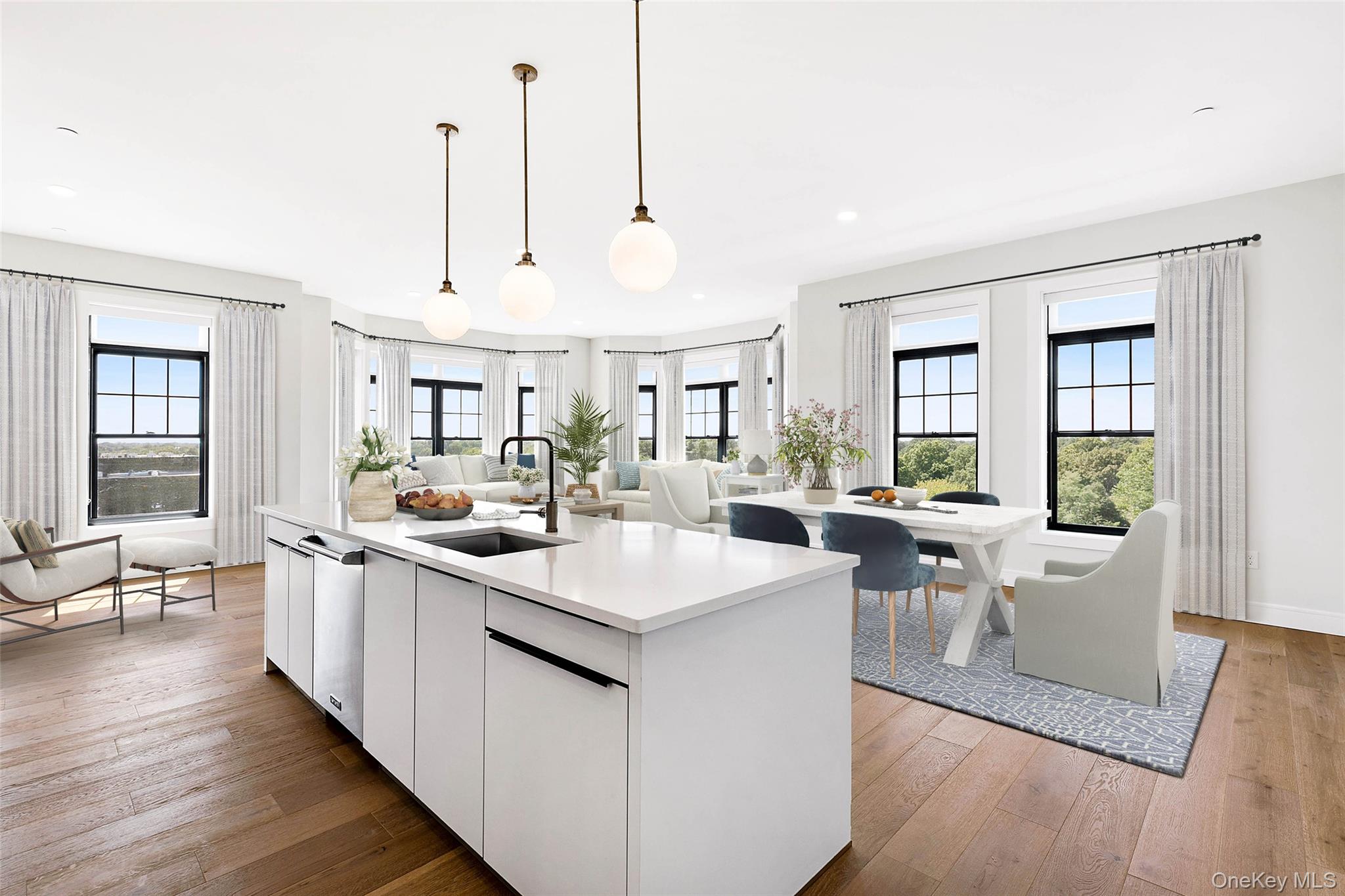 #2 photo, 695 Merrick Avenue, ナッソー郡 Westbury , NY 11590