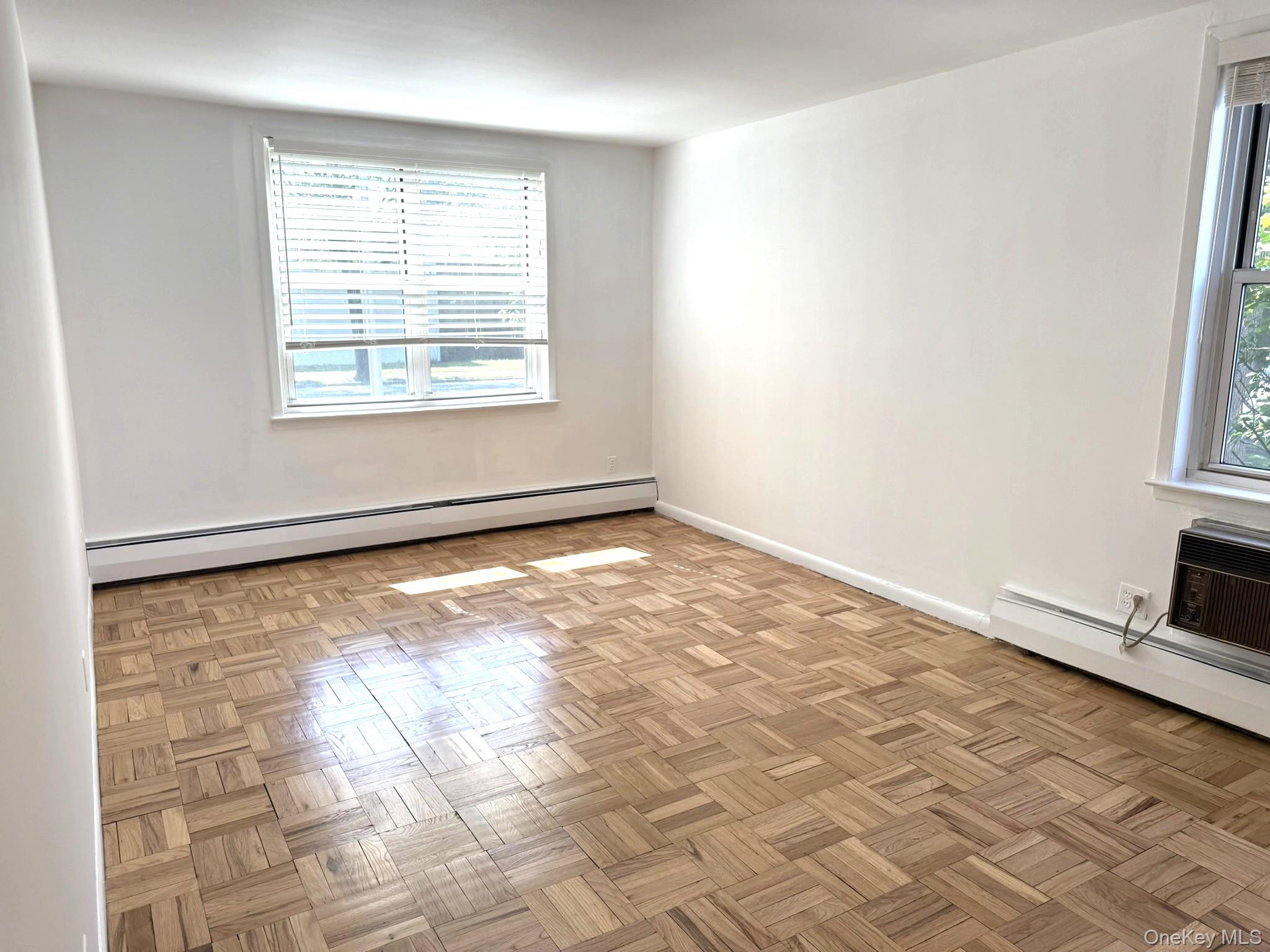 #4 photo, 40 Daley Place, Lynbrook , NY 11563