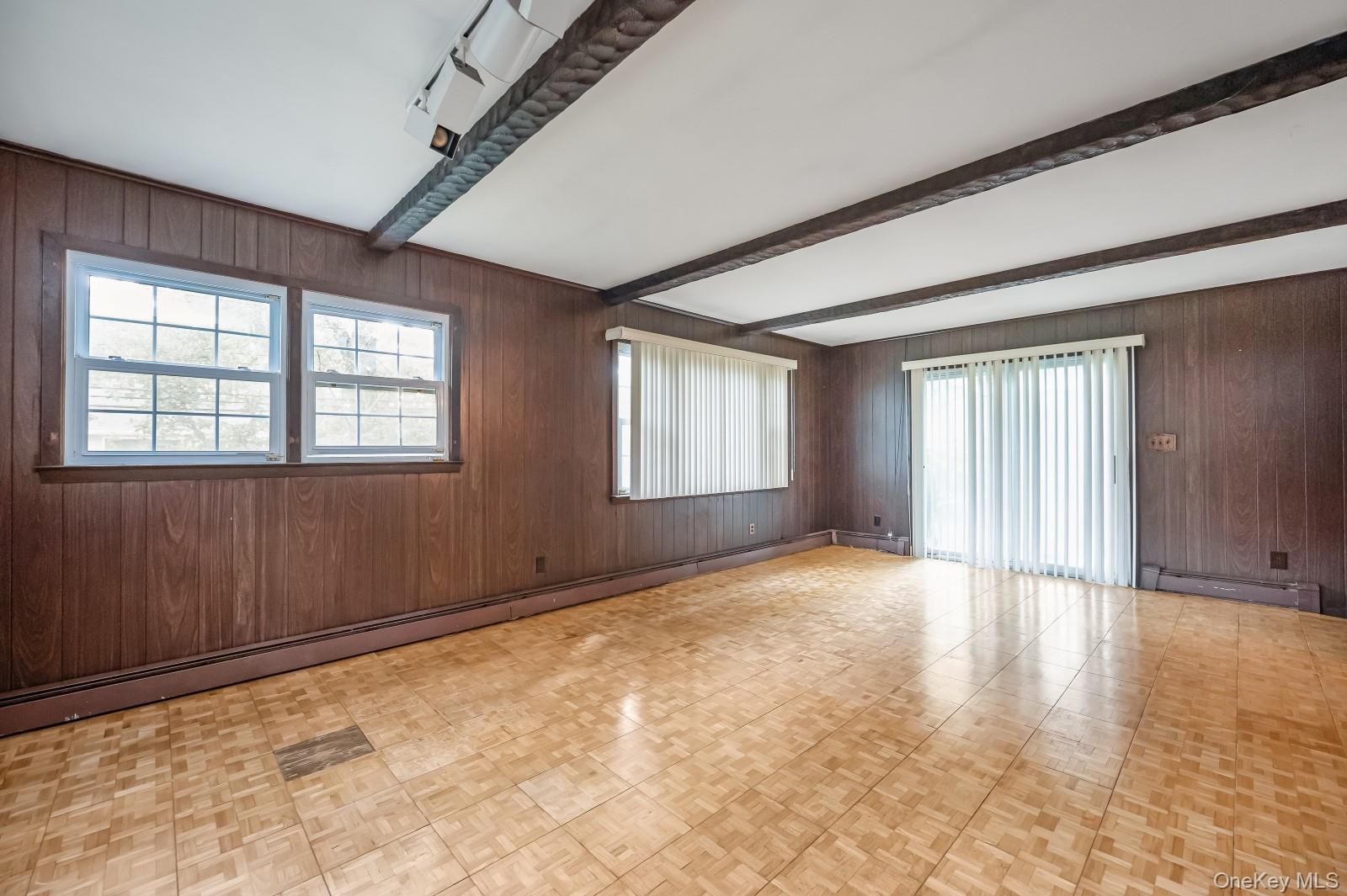 #13 photo, 34 Midland Road, Roslyn Heights , NY 11577