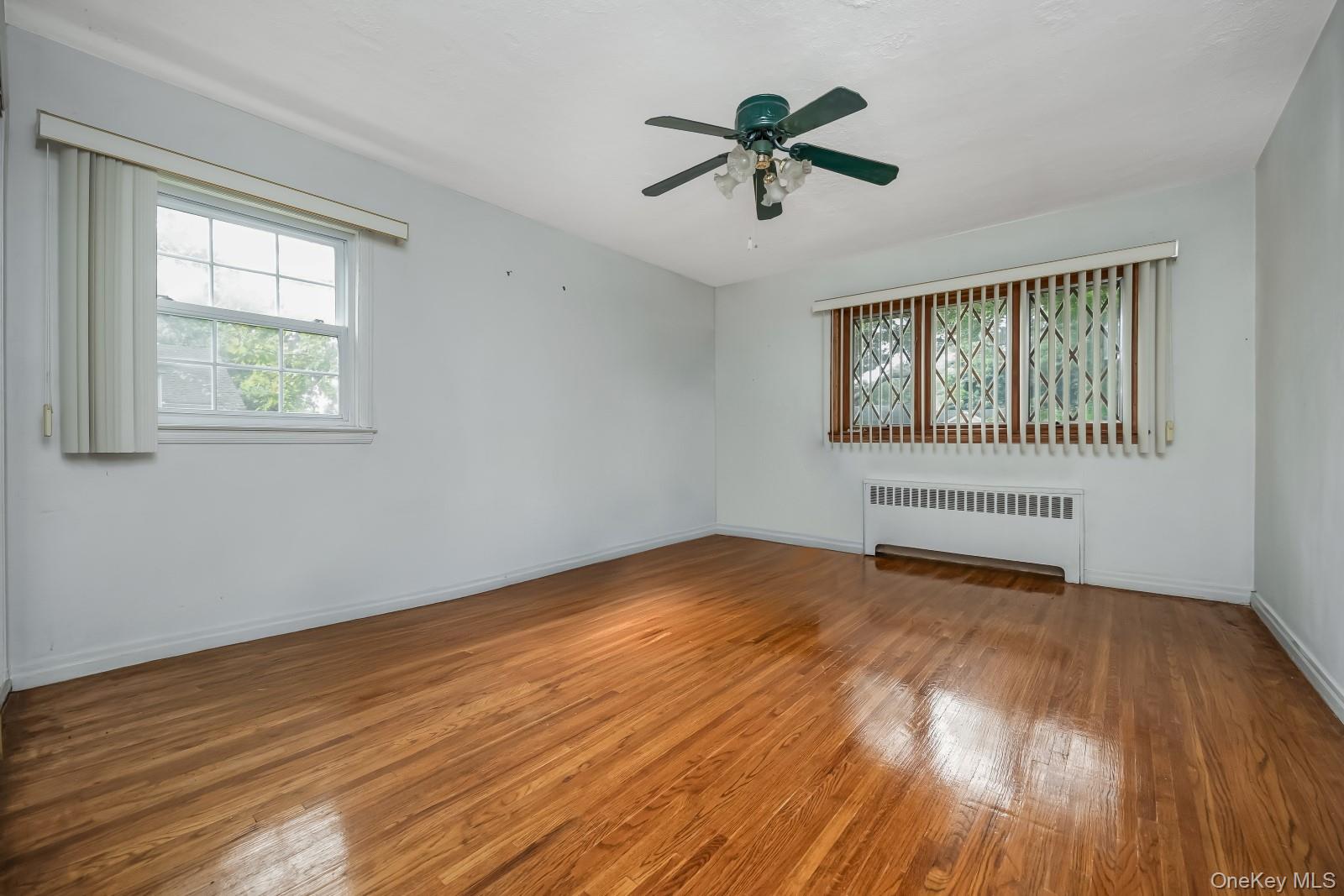 #15 photo, 34 Midland Road, Roslyn Heights , NY 11577