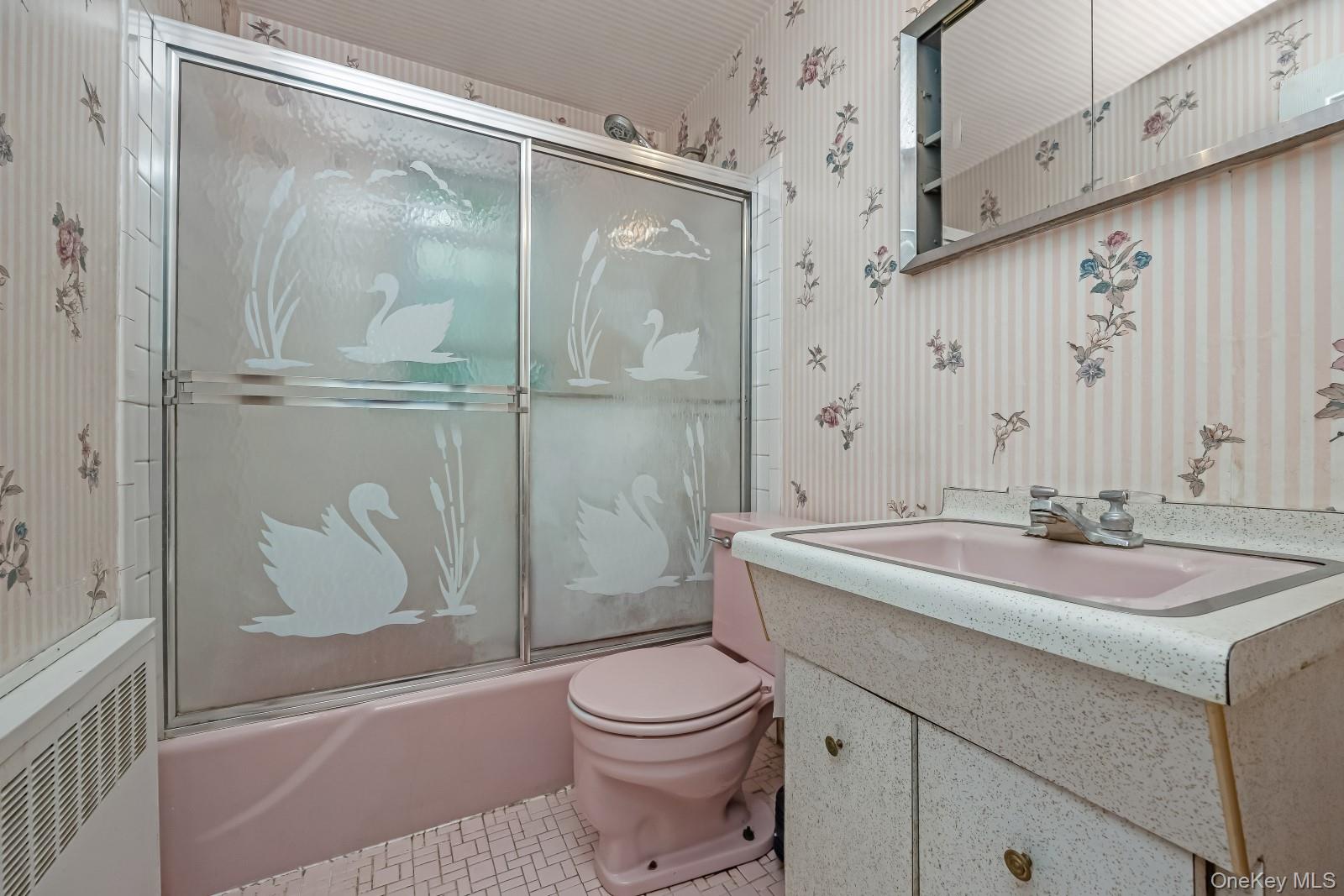 #18 photo, 34 Midland Road, Roslyn Heights , NY 11577