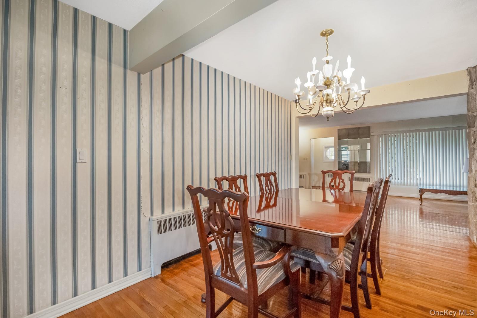 #8 photo, 34 Midland Road, Roslyn Heights , NY 11577