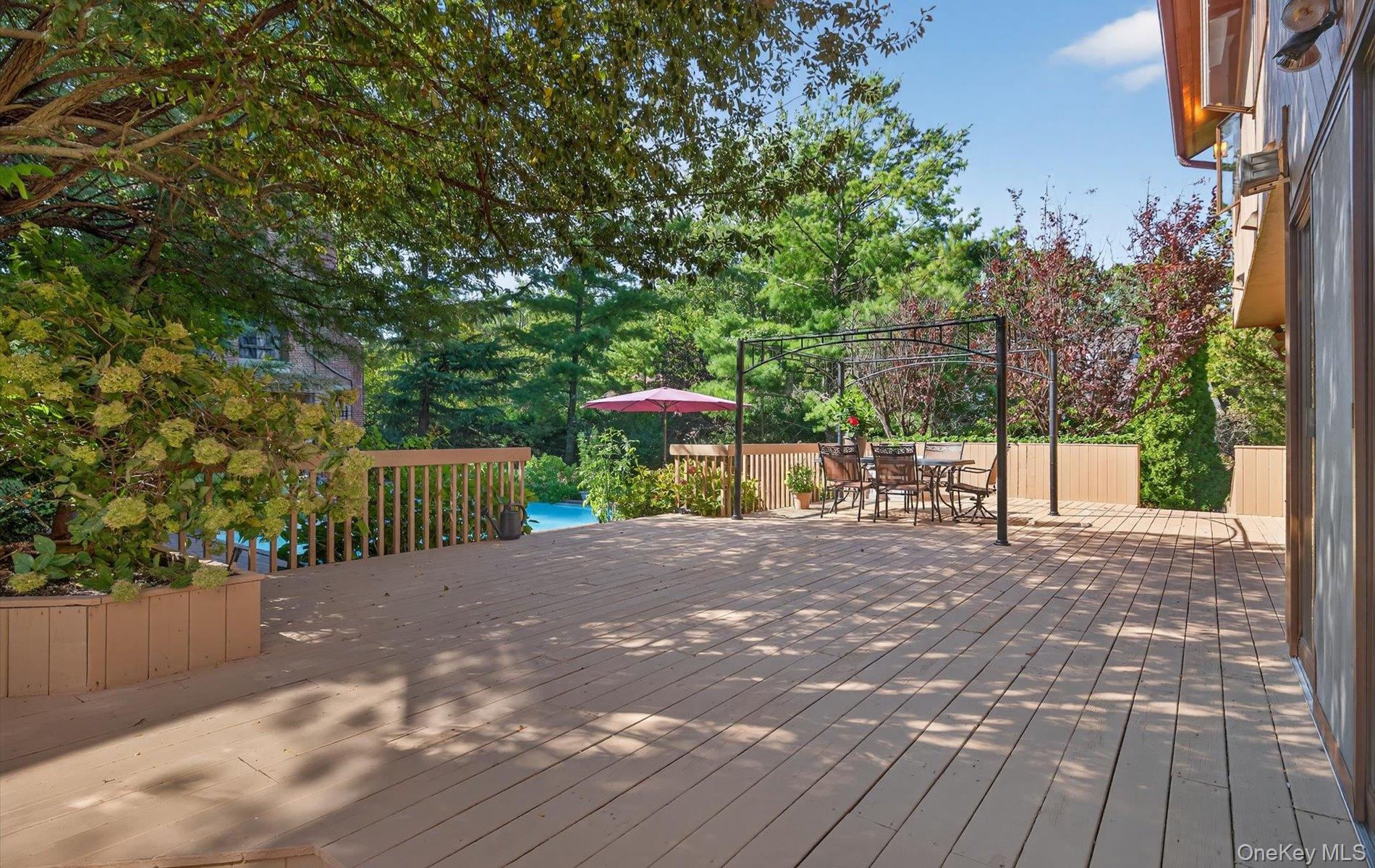 #14 photo, 1 Ellen Court, Glen Cove , NY 11542