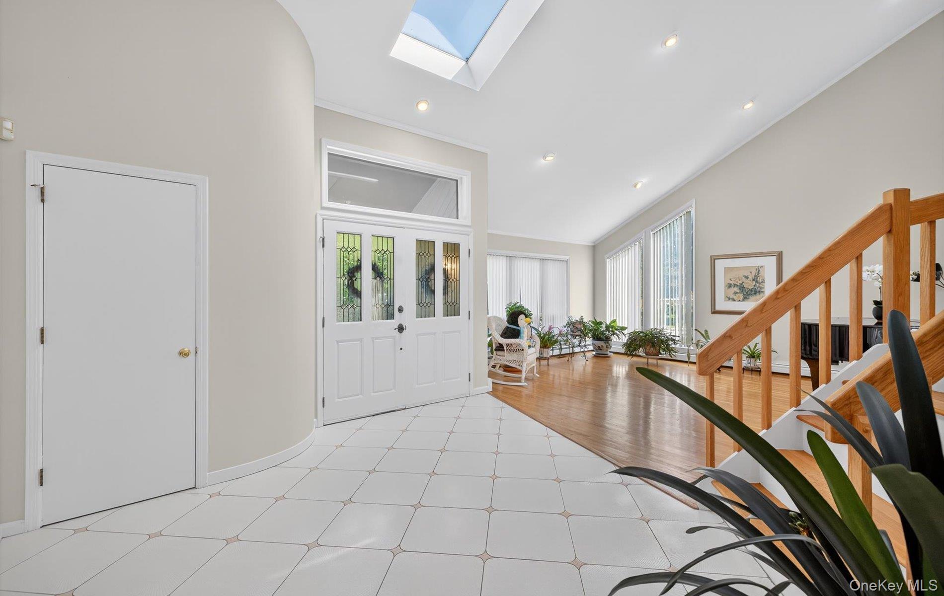 #16 photo, 1 Ellen Court, Glen Cove , NY 11542