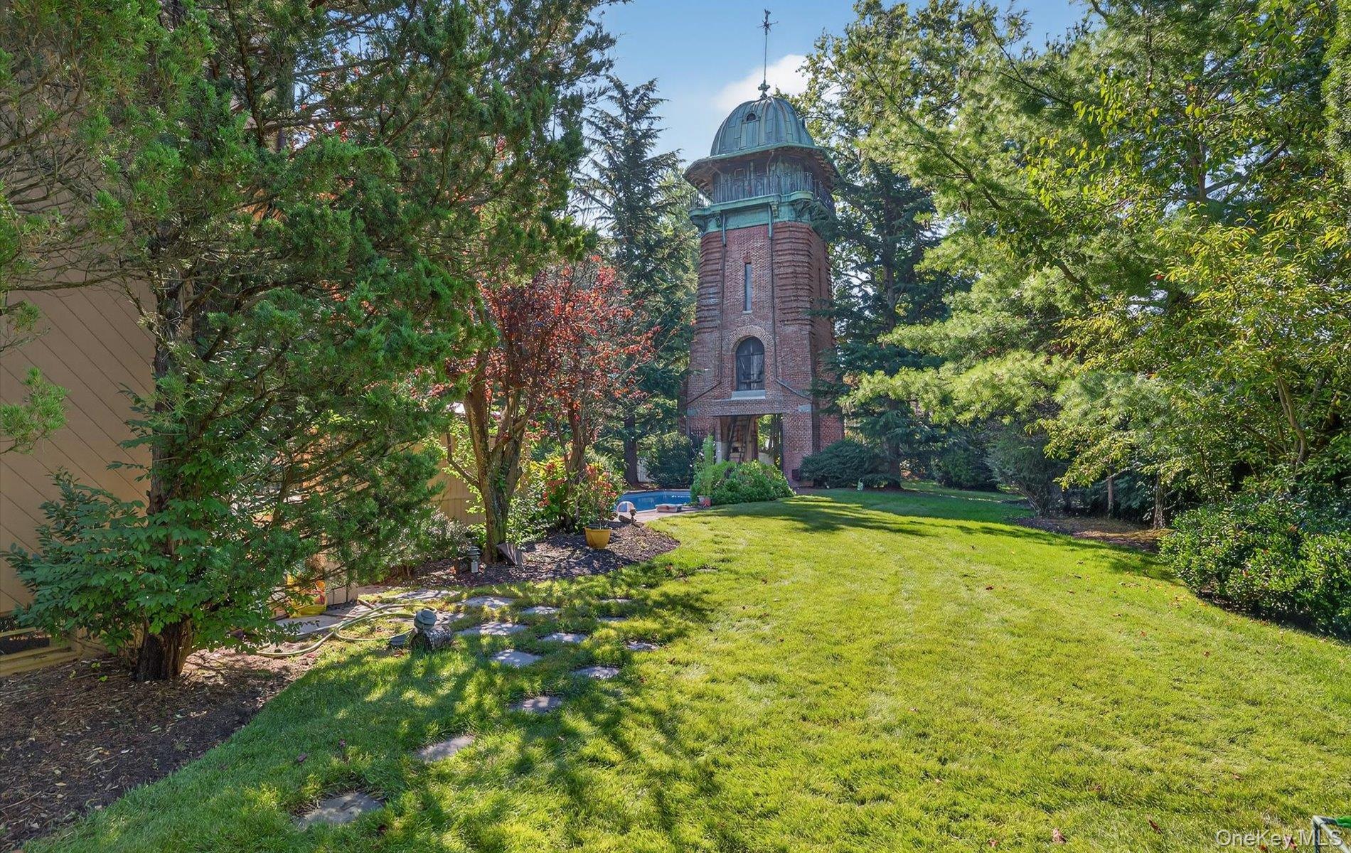 #5 photo, 1 Ellen Court, Glen Cove , NY 11542