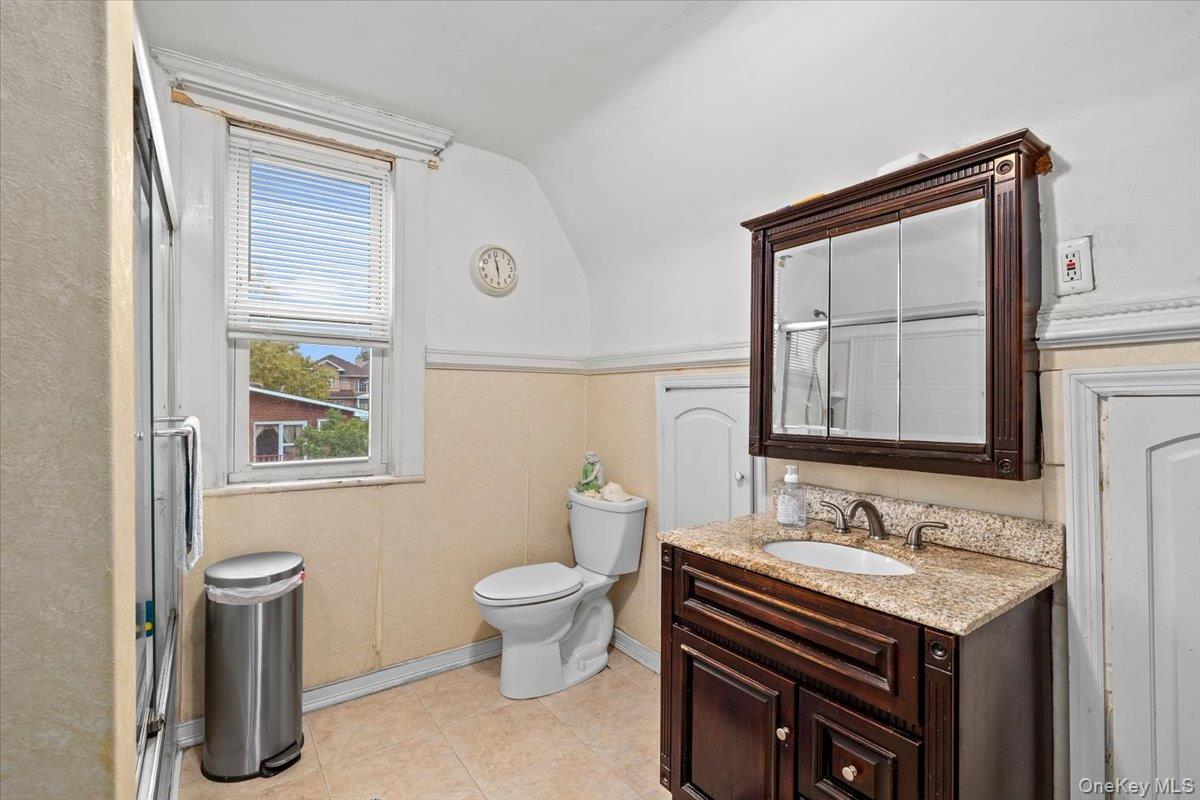 #5 photo, 15427 11th Avenue, Whitestone , NY 11357